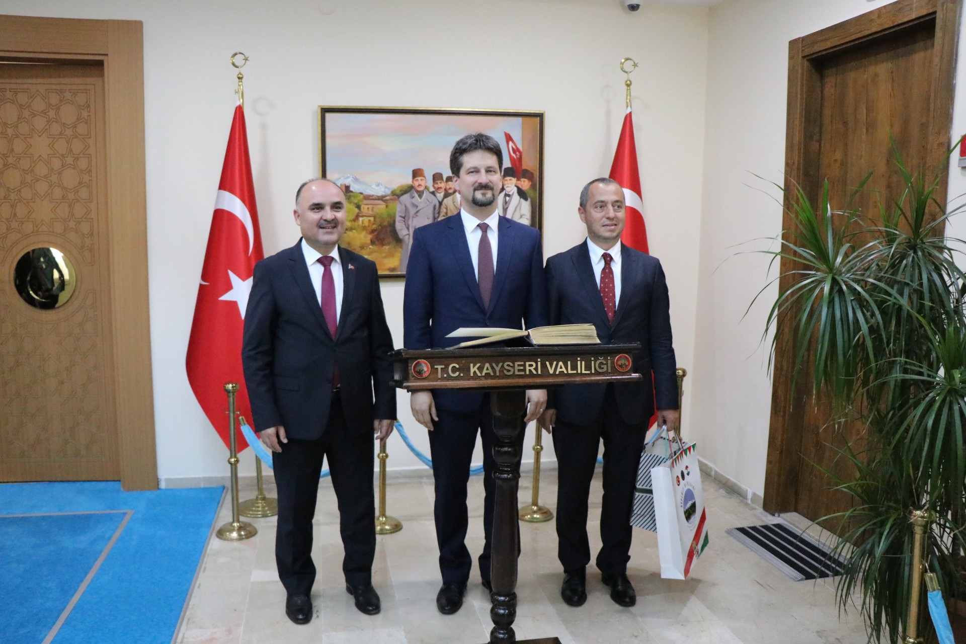 Macaristan’ın Ankara Büyükelçisi’nden Vali Günaydın’a ziyaret