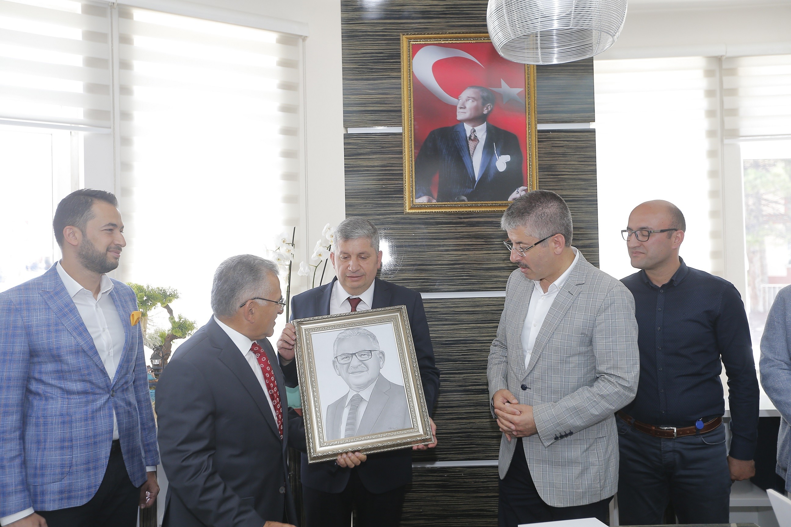 Başkan Büyükkılıç, ilçe ziyaretlerini Bünyan ile sürdürdü