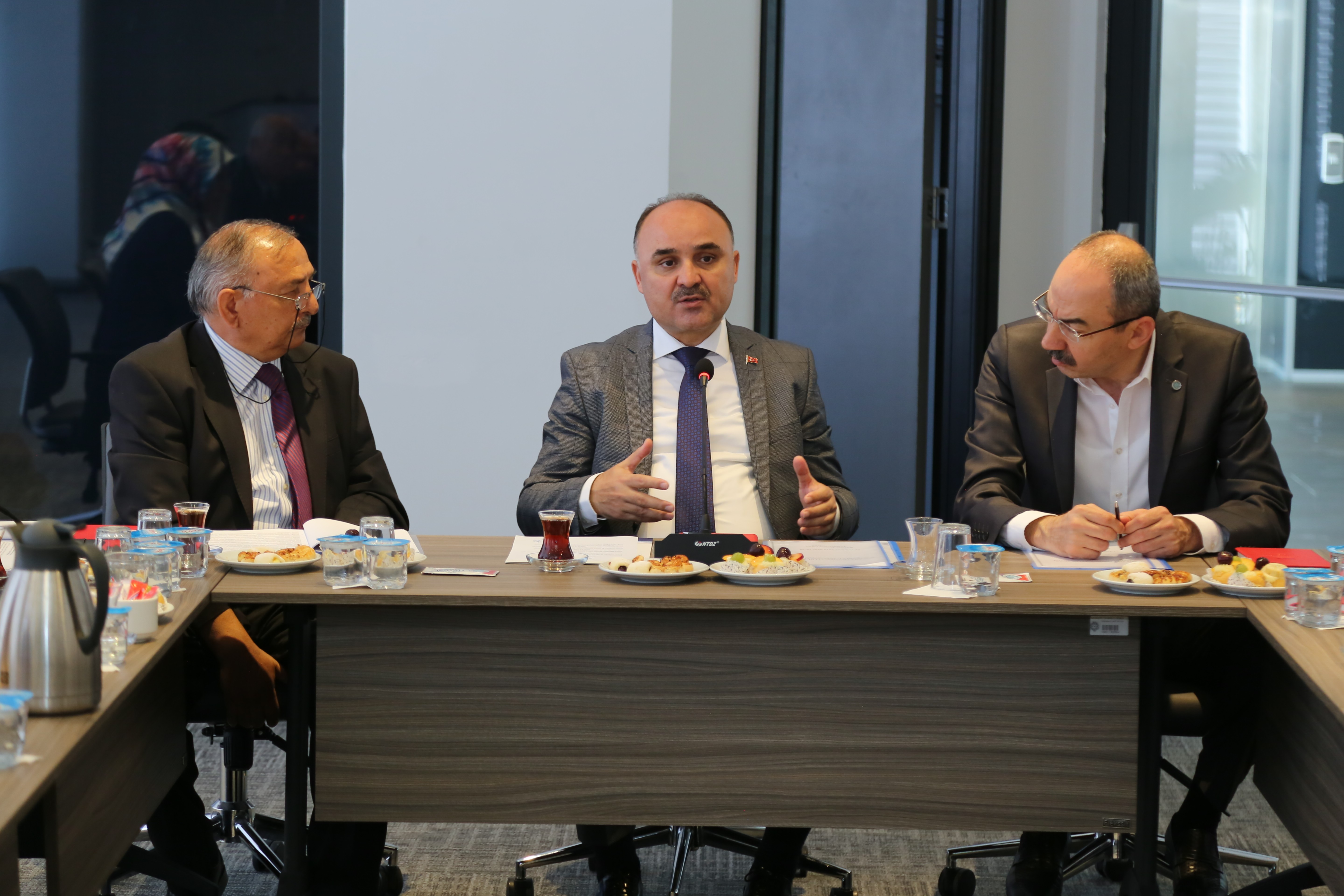 İİMEK Toplantısı Vali Günaydın Başkanlığında Yapıldı