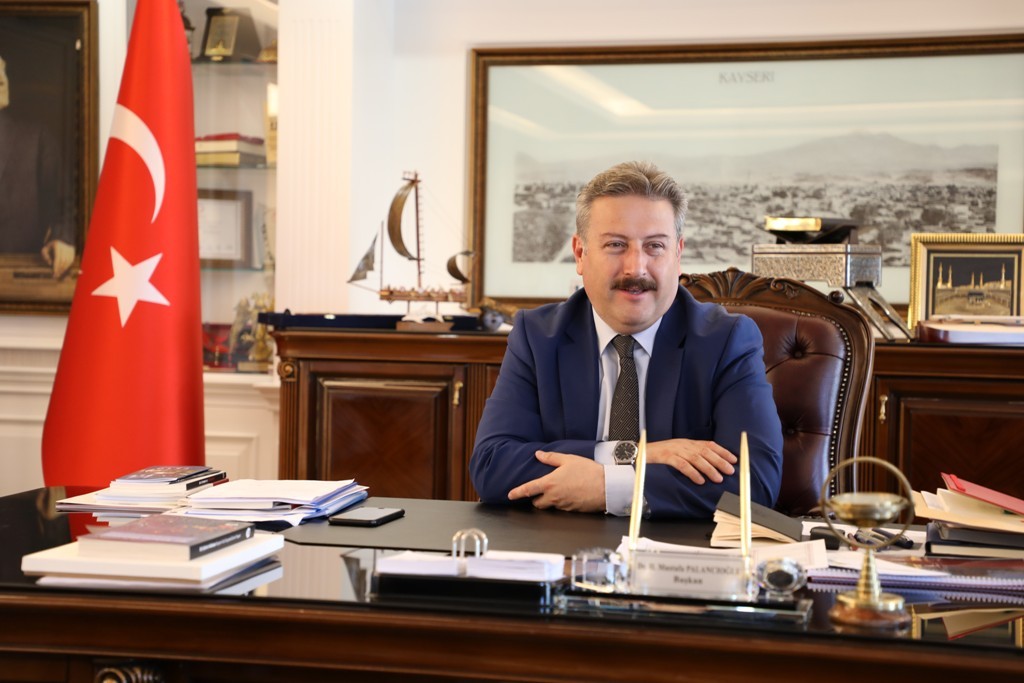 Palancıoğlu, “Park havuzlarında yüzmek sağlık açısından tehlikelidir”