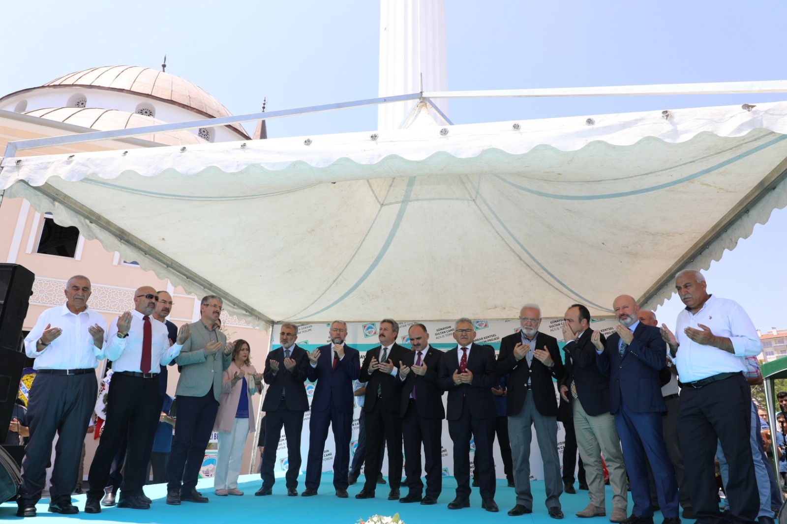 Günaydın Sultan Camisi İbadete Açıldı