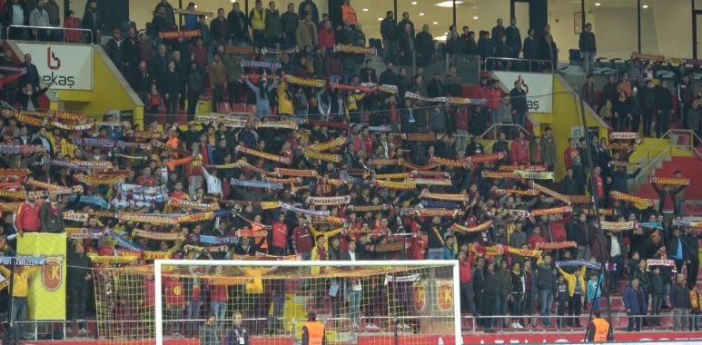 Kayserispor atkı dağıtacak