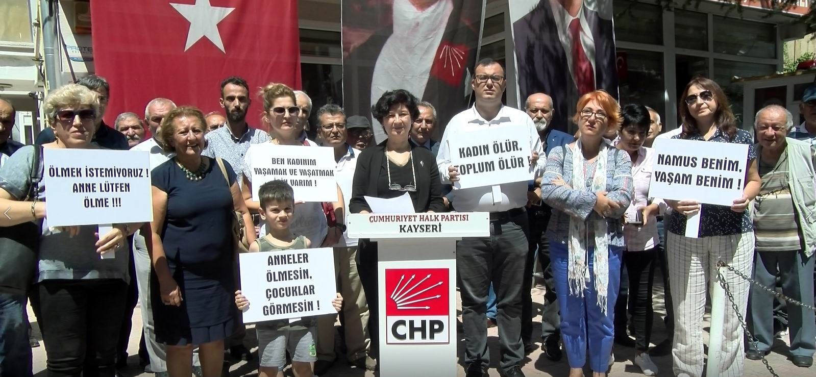 CHP’ Kadın Kollarından kadın cinayetlerine tepki