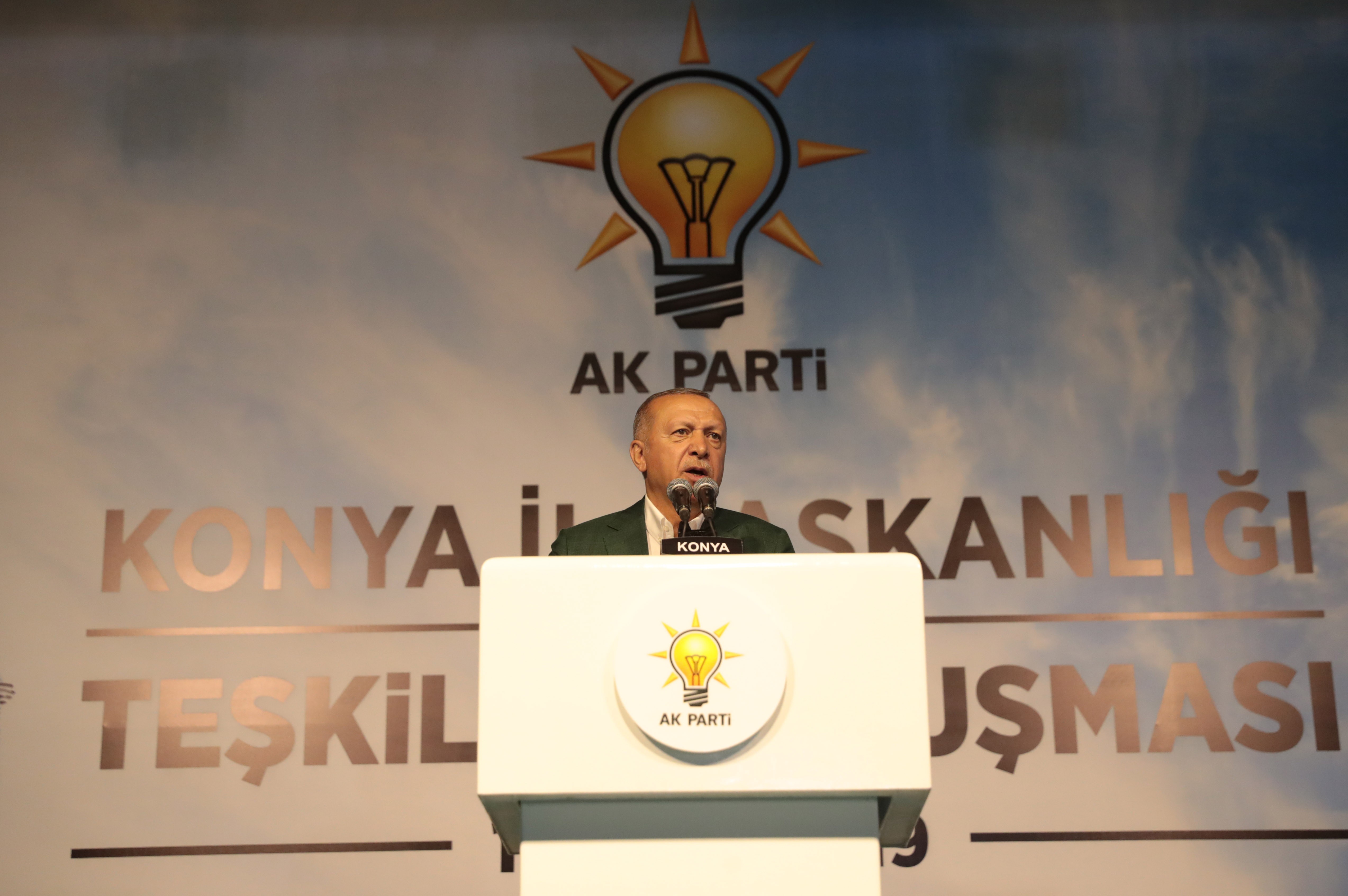 Cumhurbaşkanı Erdoğan: “Fırat’ın doğusundaki terör yuvalarını da temizlemekte kararlıyız”