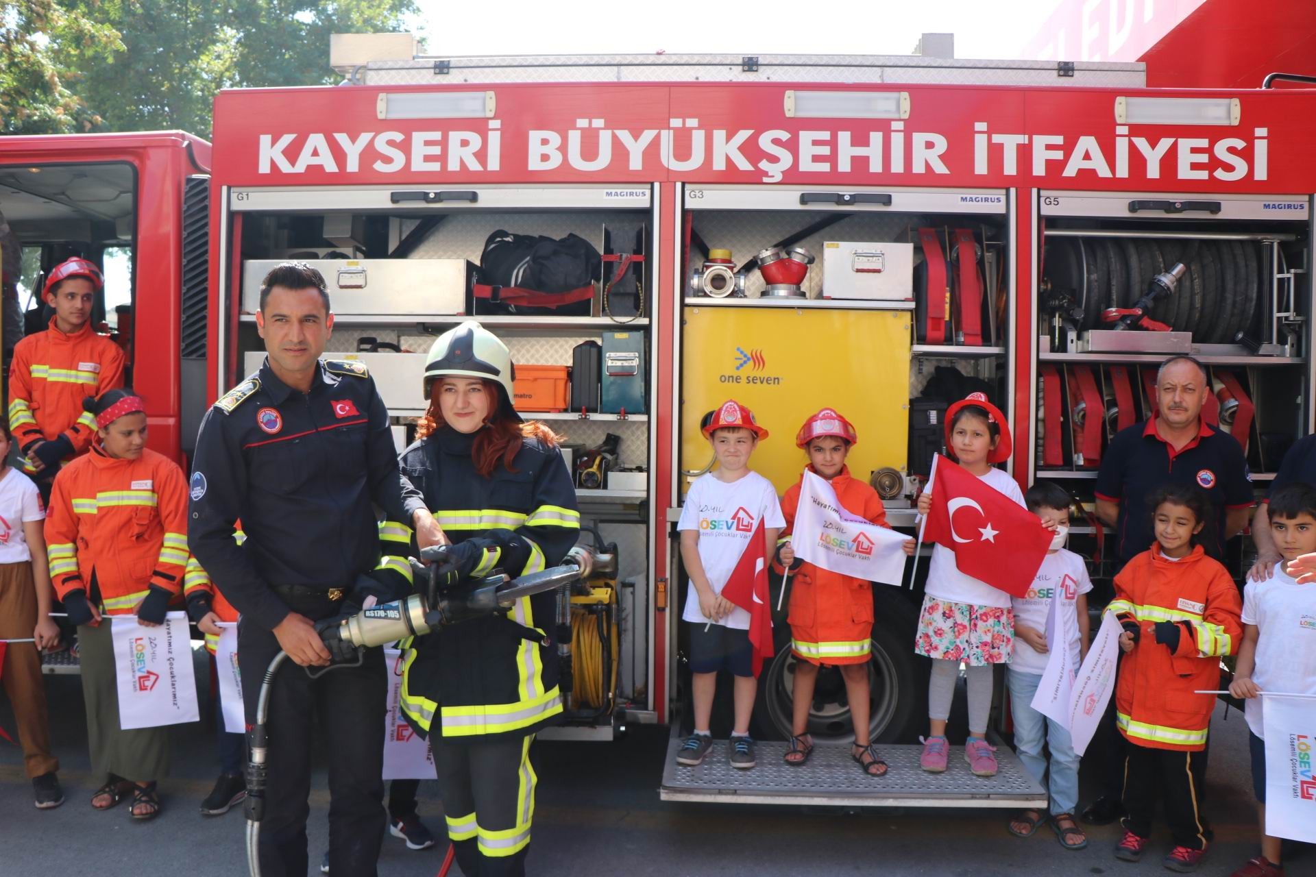 Lösemi Hastası Çocuklara ‘İtfaiye’ Dopingi