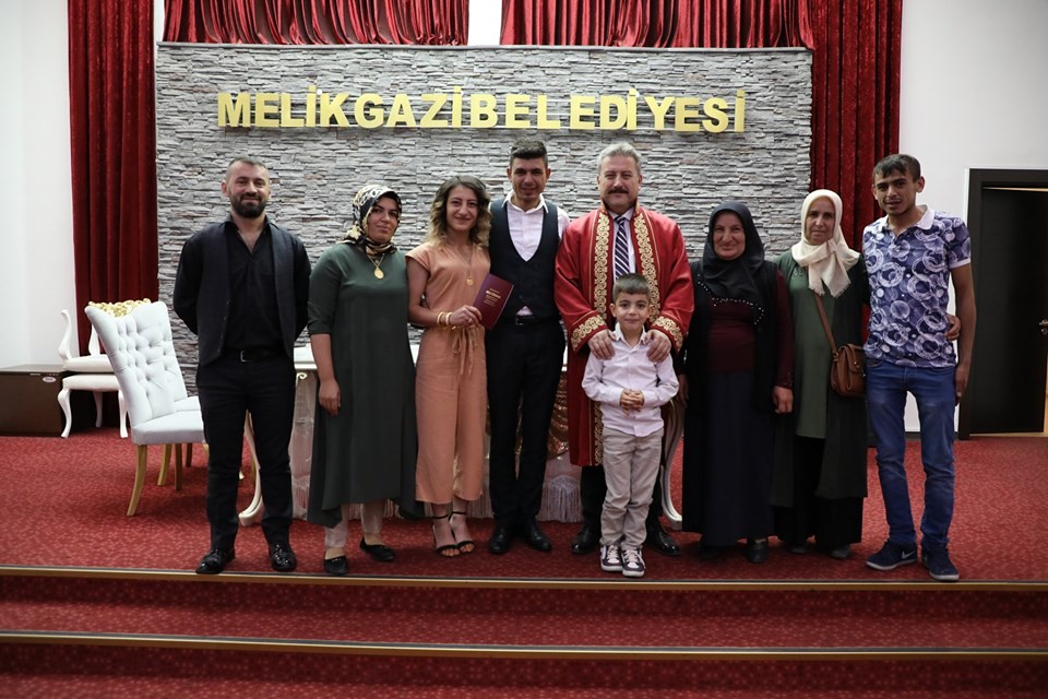 Melikgazi’de ‘09.09.2019 Günü Saat: 09.09’ Da 45 Nikah Kıyıldı