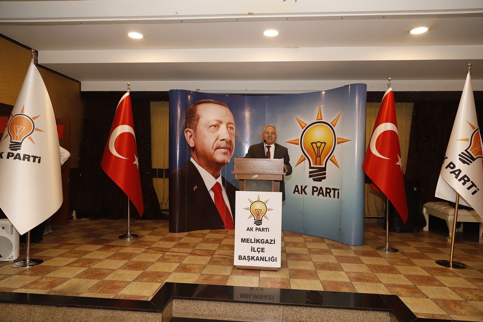 Başkan Büyükkılıç, “Hesabı Olmayana Allah Yardım Eder”