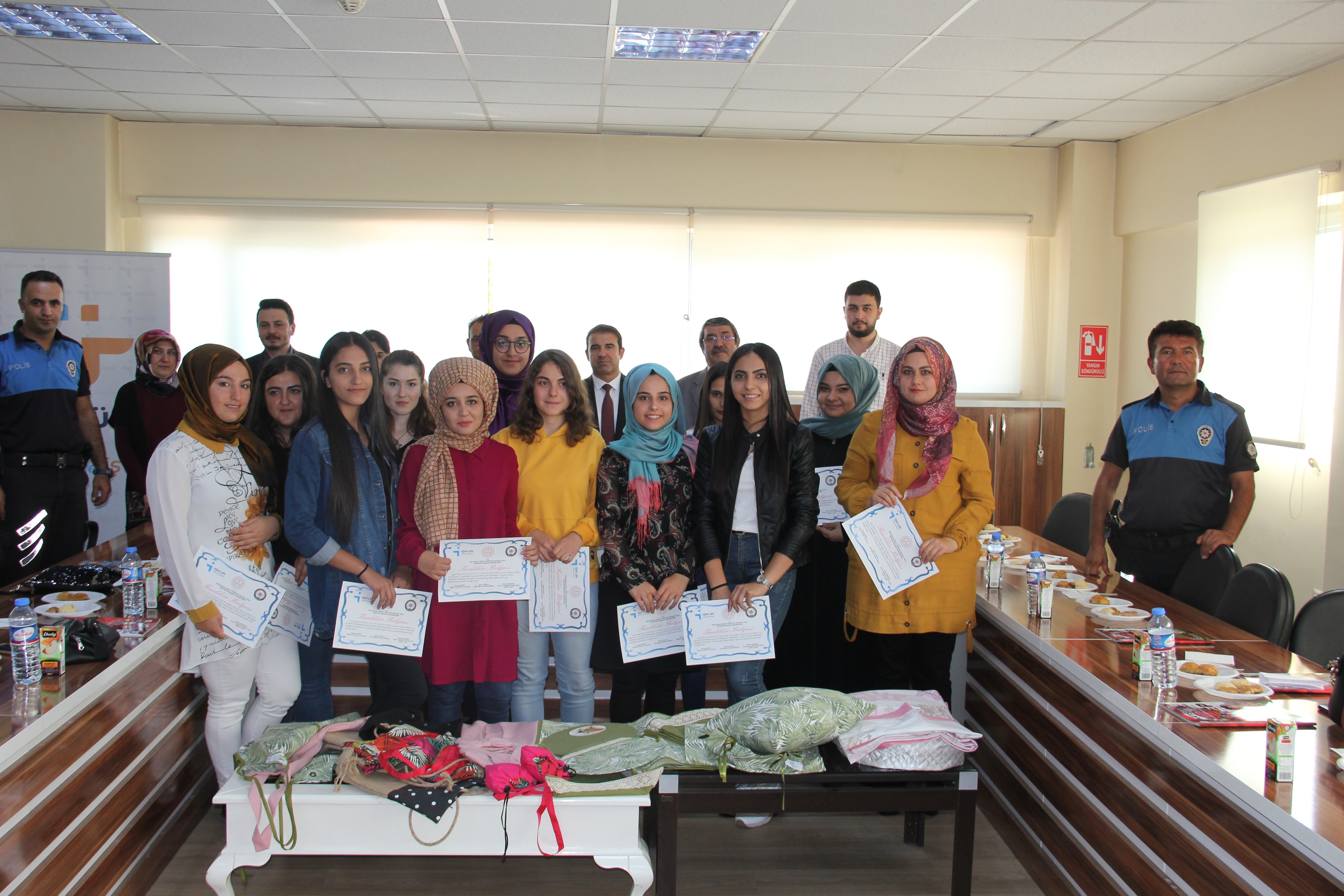 Kayseri Emniyeti 15 Genç Kızı İşe Yerleştirecek