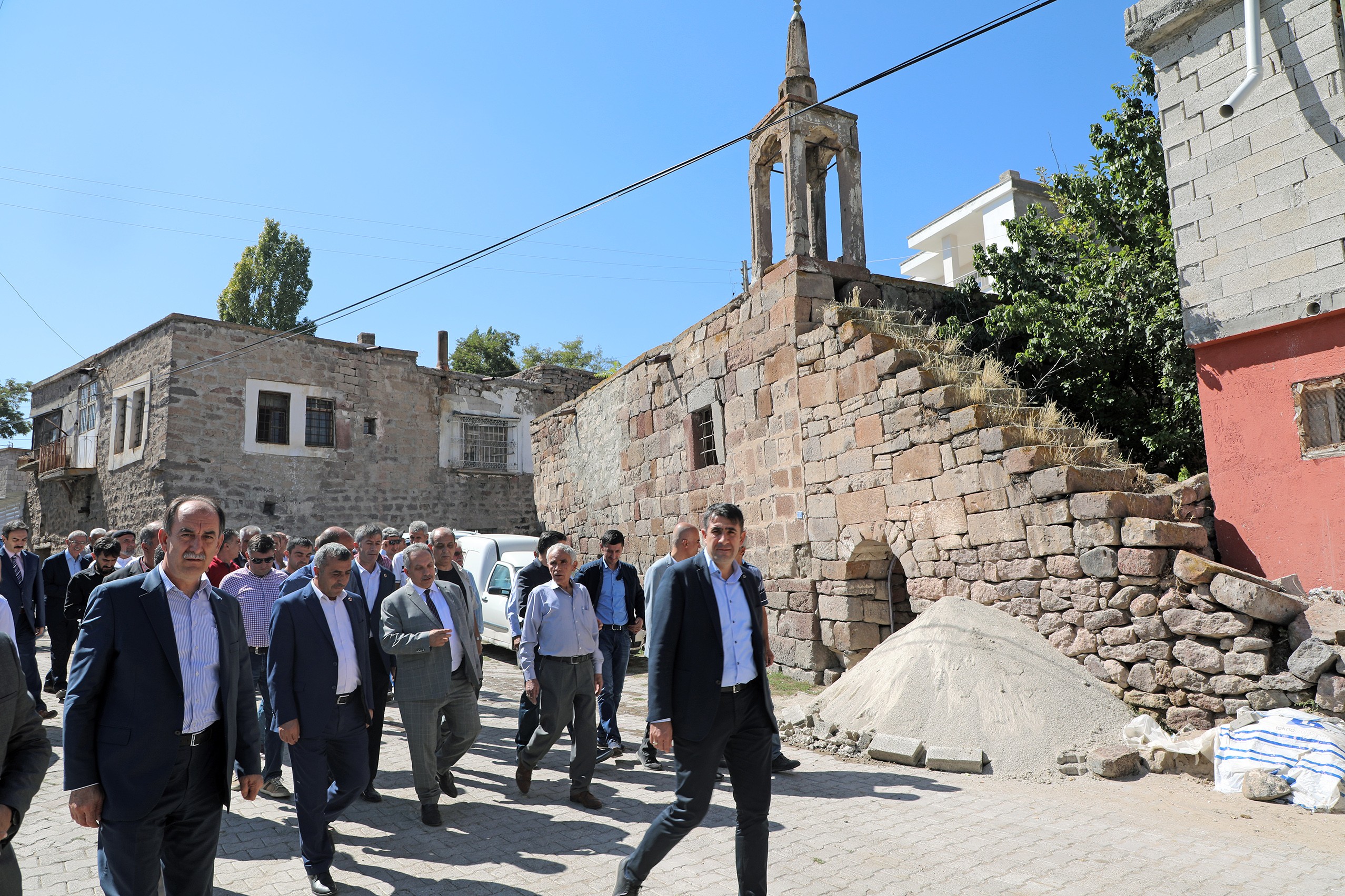 Yalçın: “Hayatı kolaylaştıracak işler yapıyoruz”