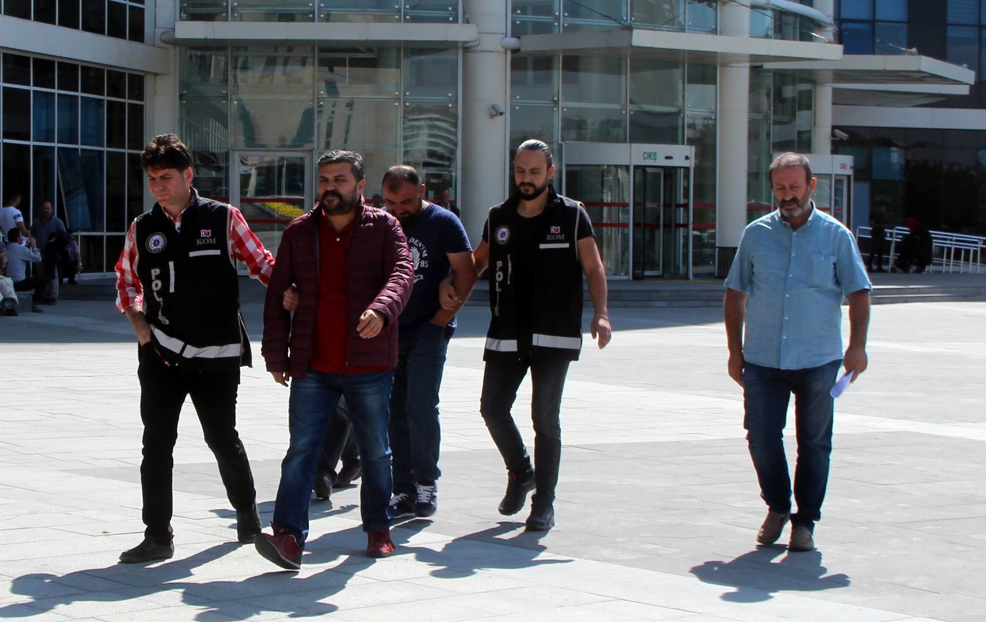 Sahte Etiket İle Hastanelere Tıbbi Malzeme Veren 2 Kişi Tutuklandı