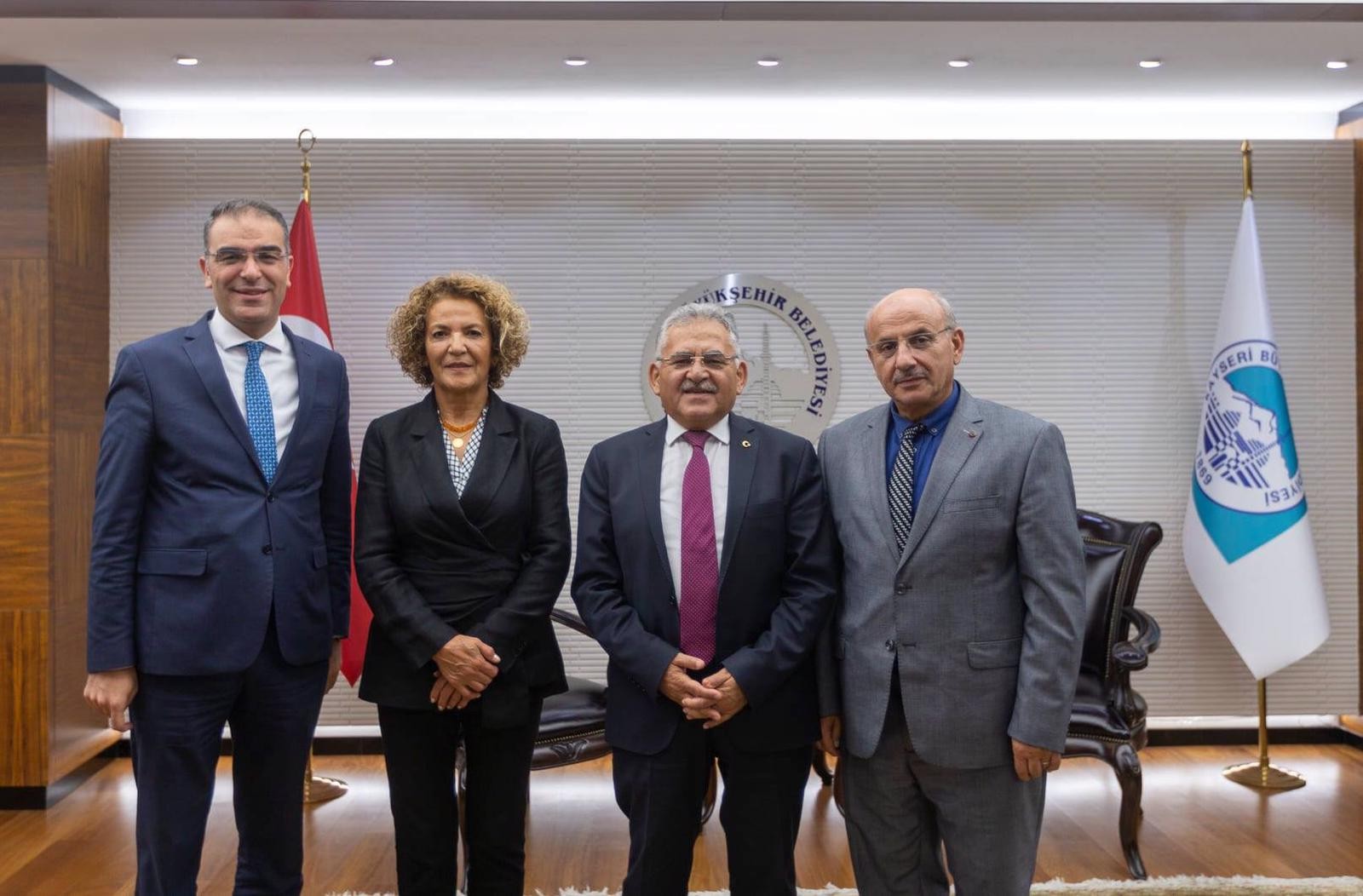 Orhan Cebeci’den Başkan Memduh Büyükkılıç’a ziyaret