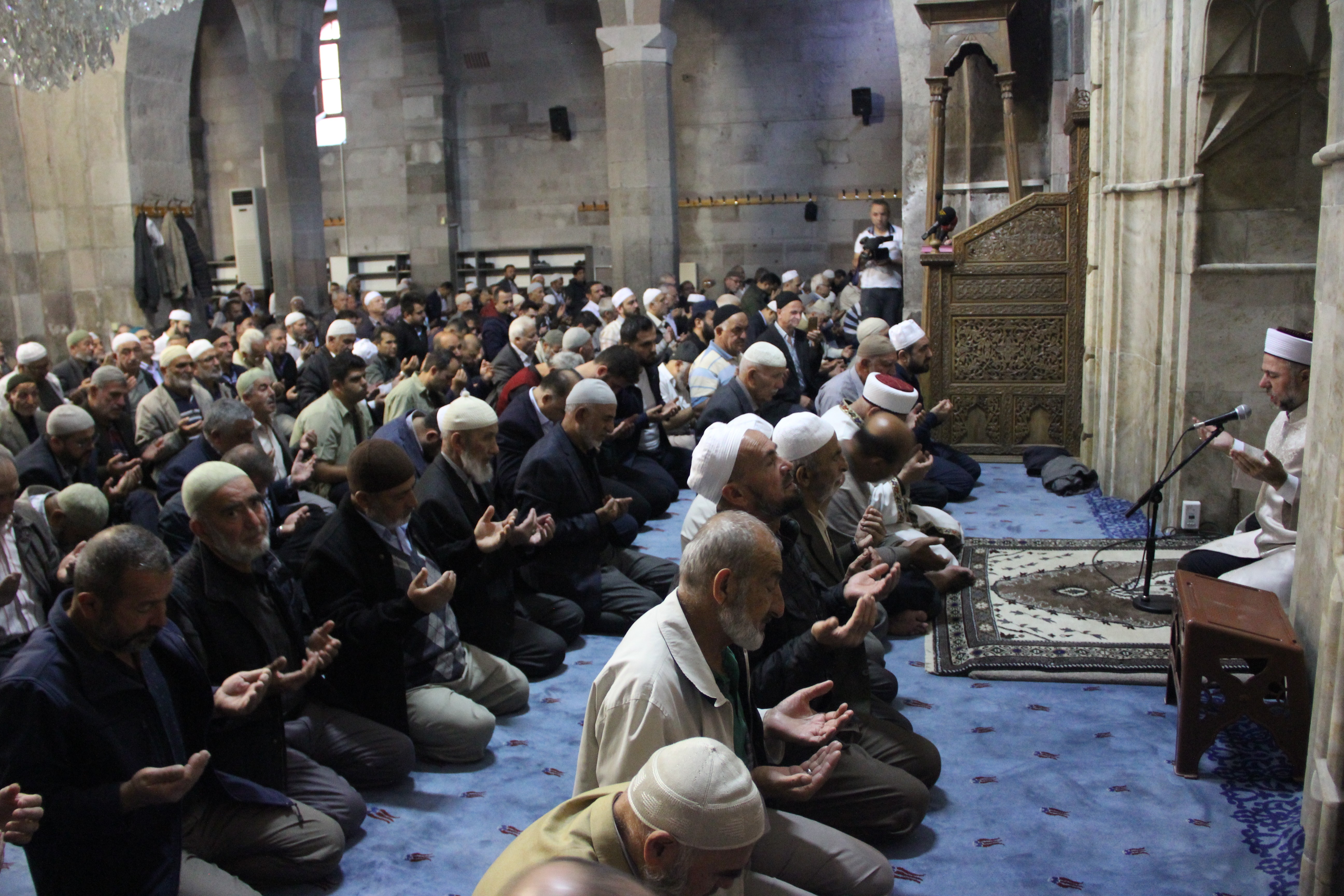 Barış Pınarı’na katılan Mehmetçik için Fetih Suresi okundu