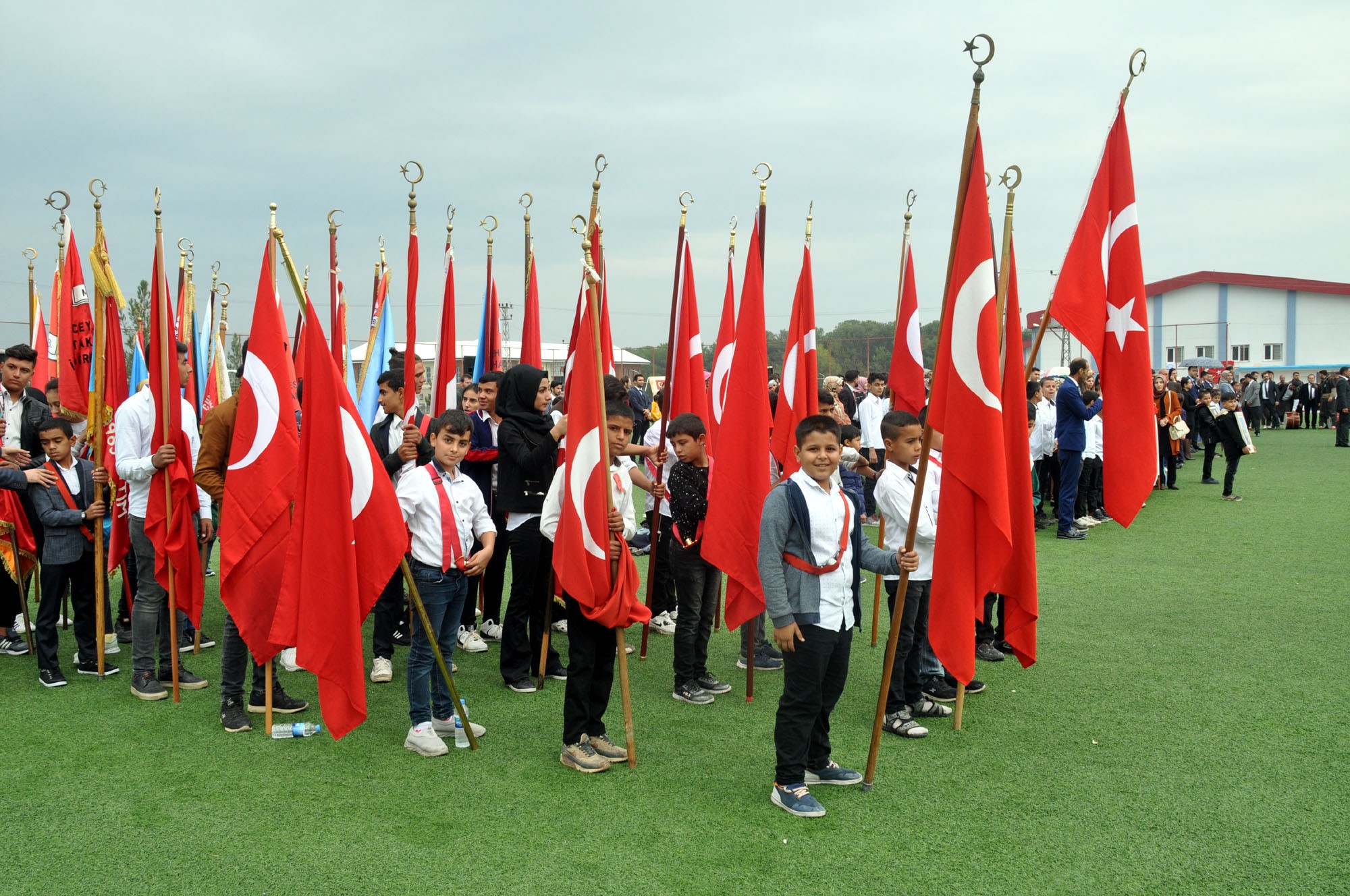 Suriye sınırında cumhuriyet coşkusu