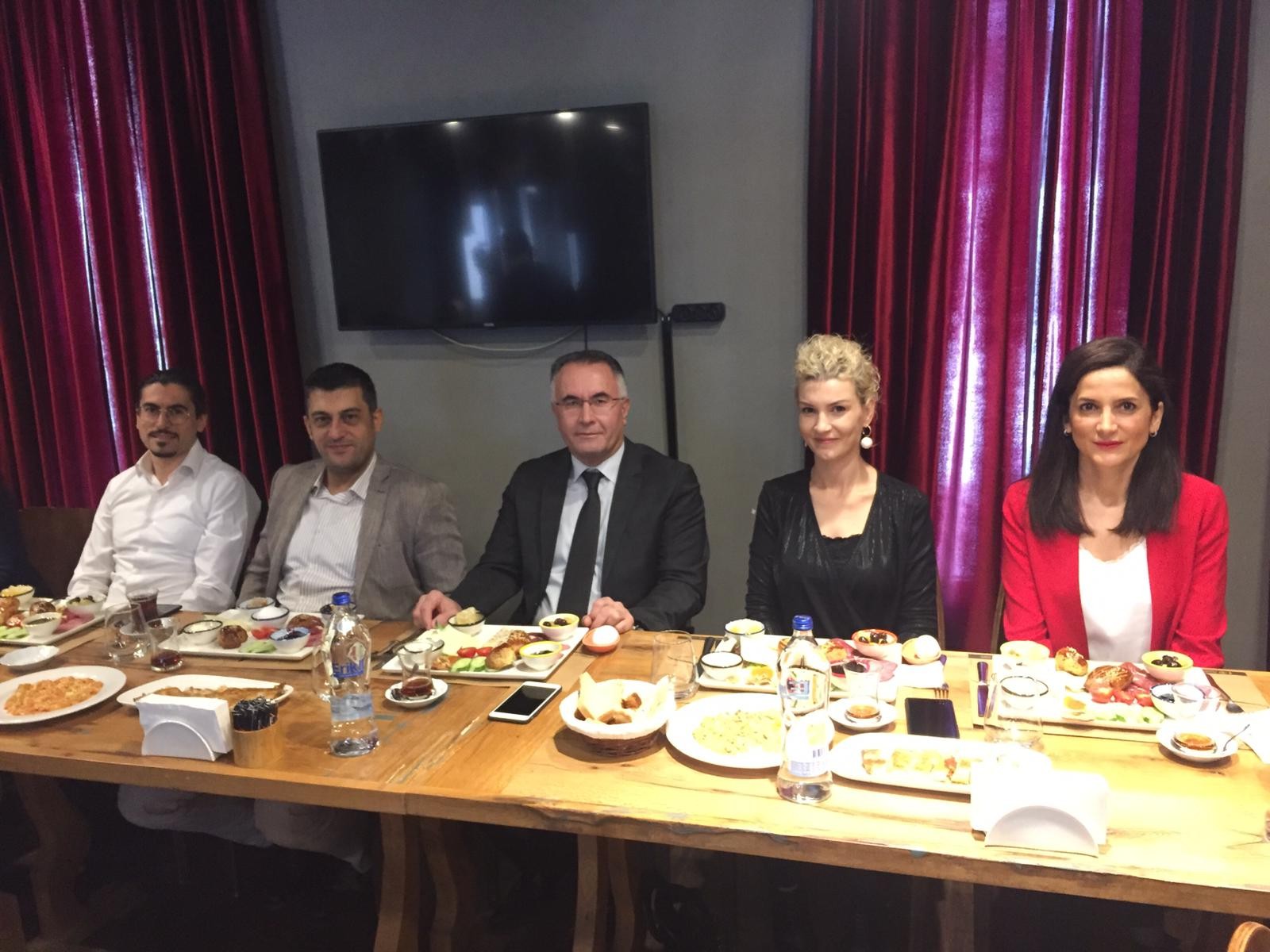 Meme Kanseri Farkındalık Etkinliği’nde Doktor ve Hastalar Bir Araya Geldi