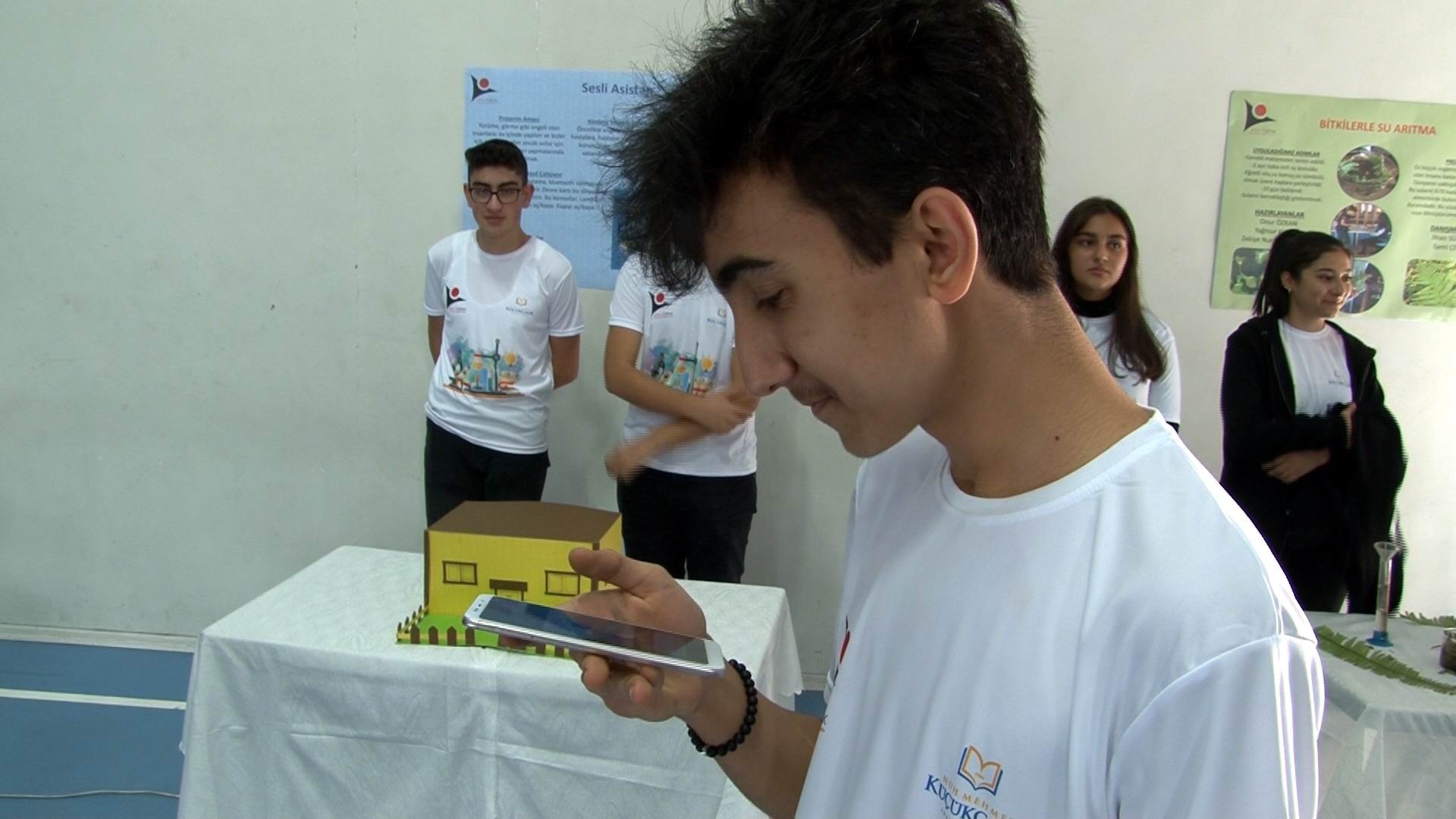 Öğrenciler bu projeyle engellilerin hayatlarını kolaylaştıracak