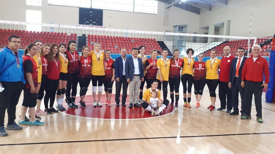 Öğretmen Ligi Voleybol Bölge Müsabakalarında şampiyon belli oldu