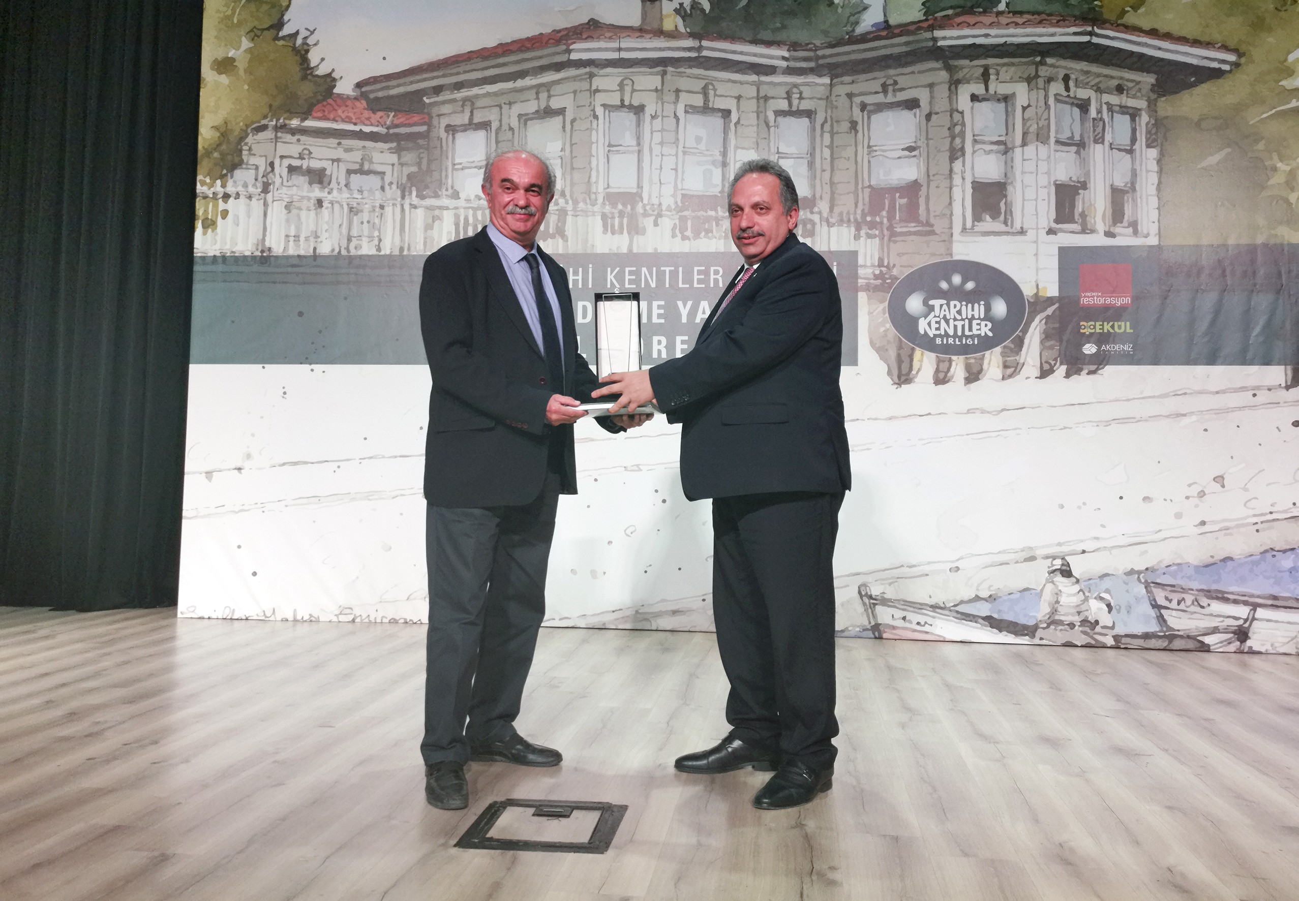 Talas’a ‘Başarı Ödülü’