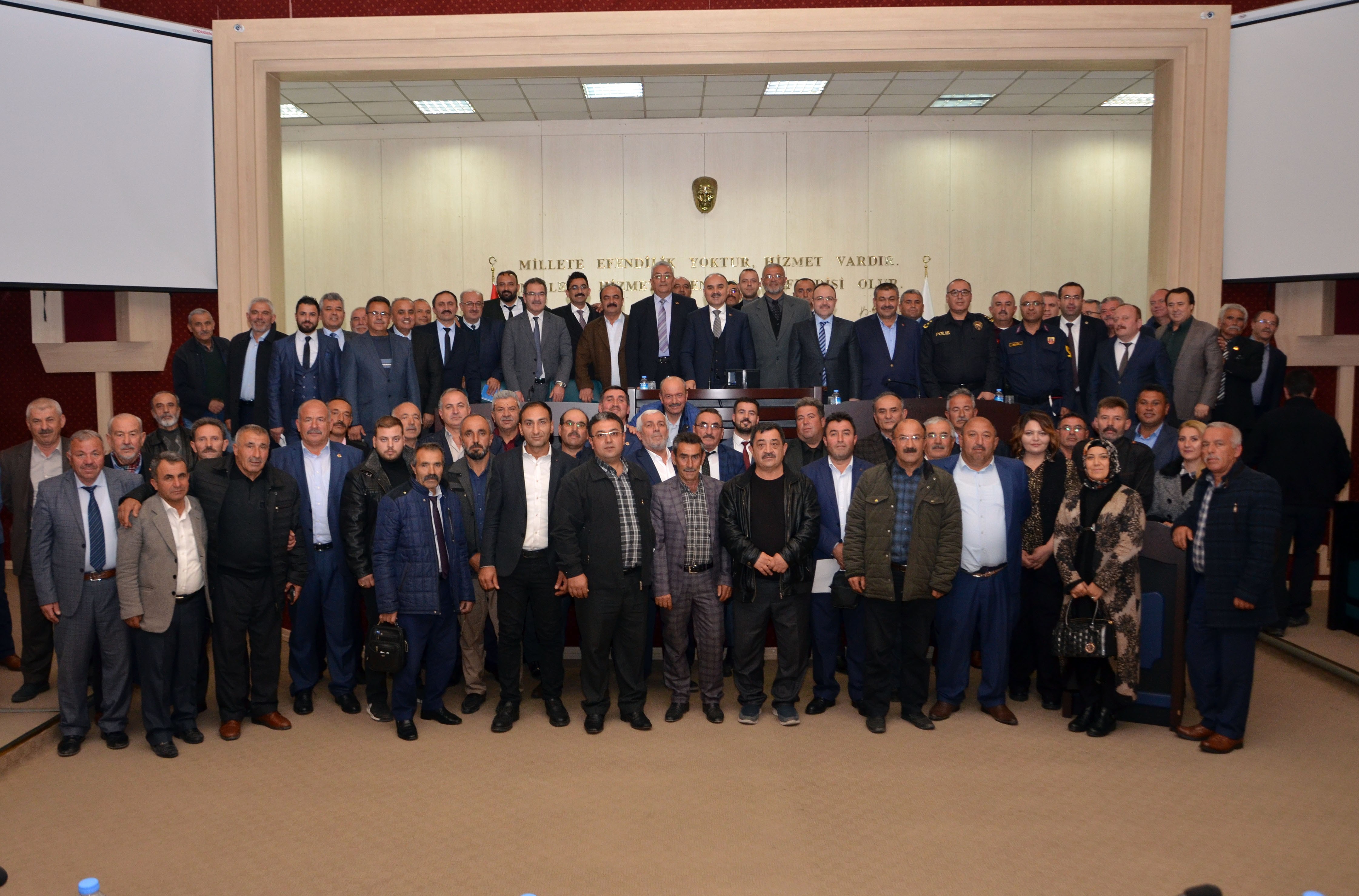 Vali Günaydın: “ Daire müdürleri muhtarları mahallelerinde ziyaret etmeli”