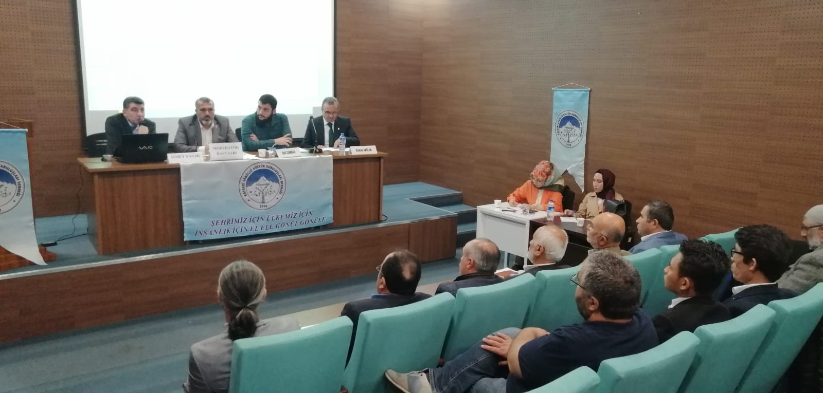 Sığınmacıların sorunları masaya yatırıldı