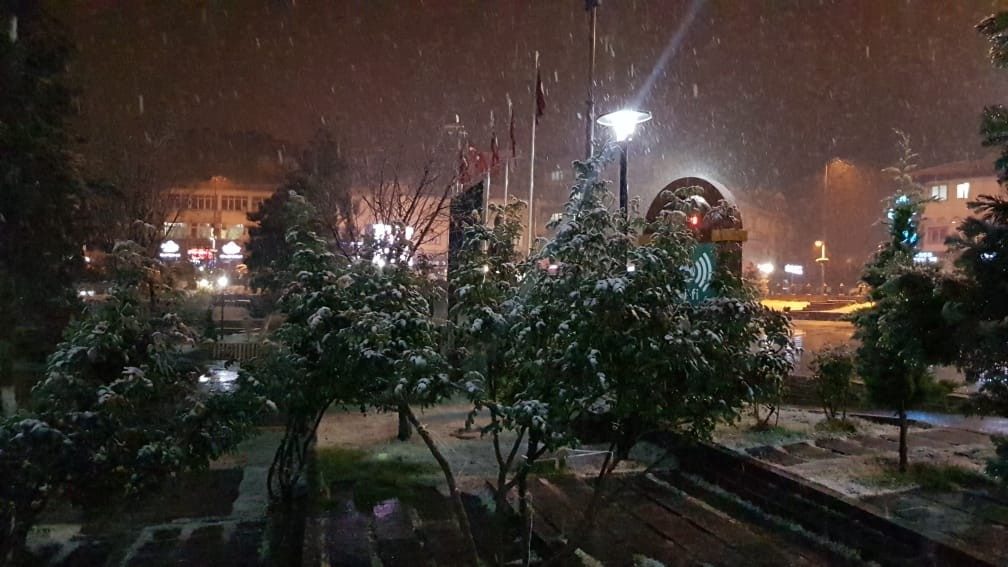 Develi’ye Mevsimin İlk Karı Yağdı