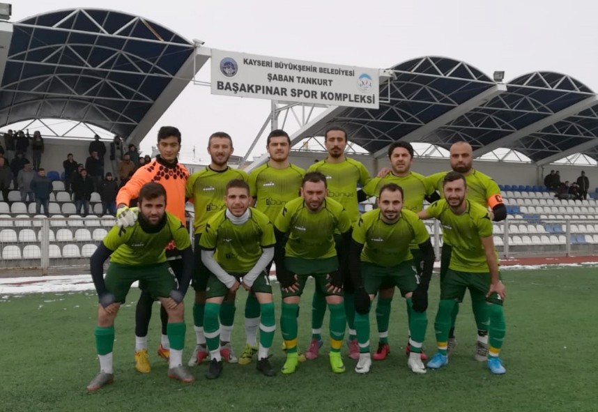 7 kırmızı kartın çıktığı maçta kazanan Başakpınar Belediyespor oldu