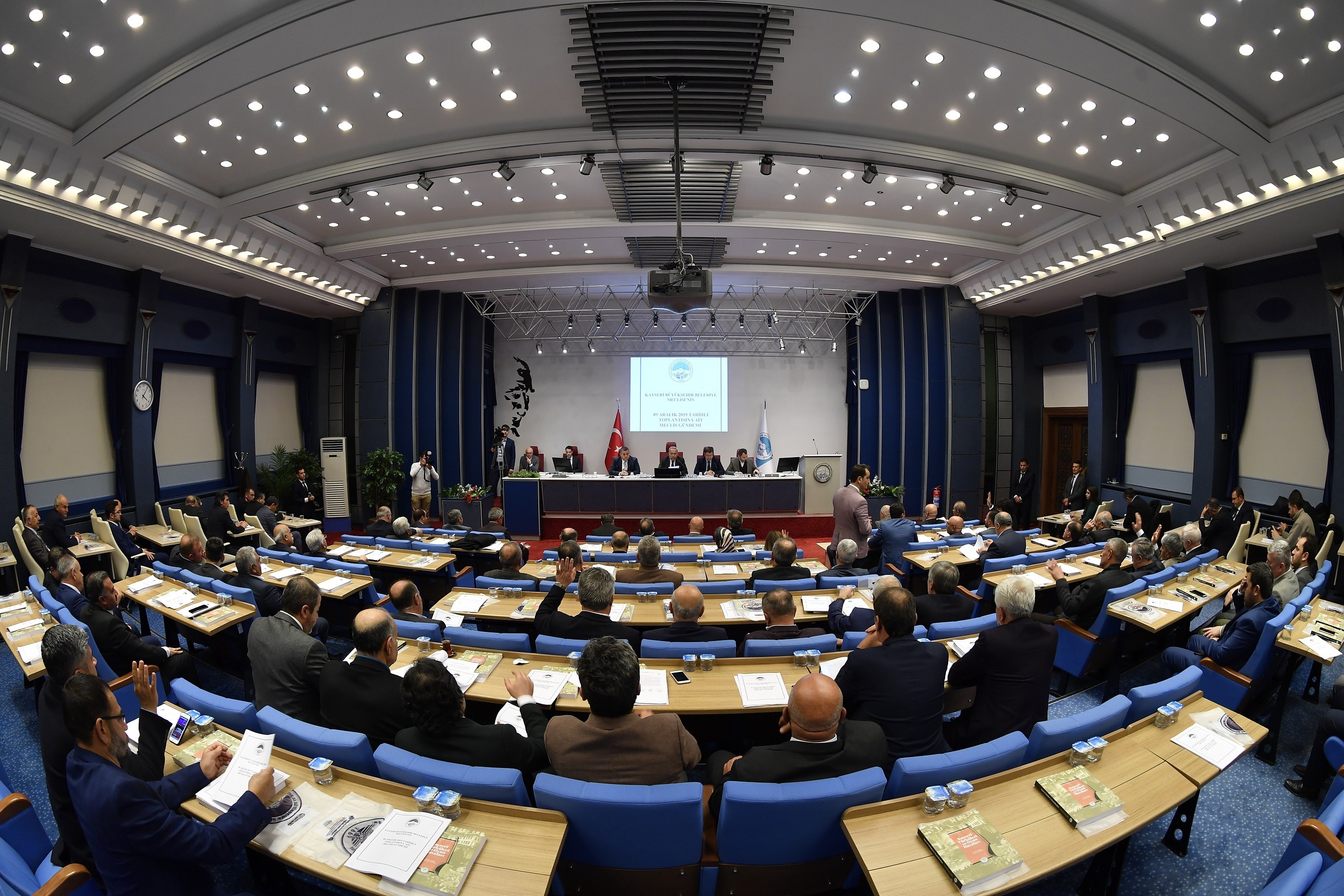 Büyükşehir Meclisi toplandı