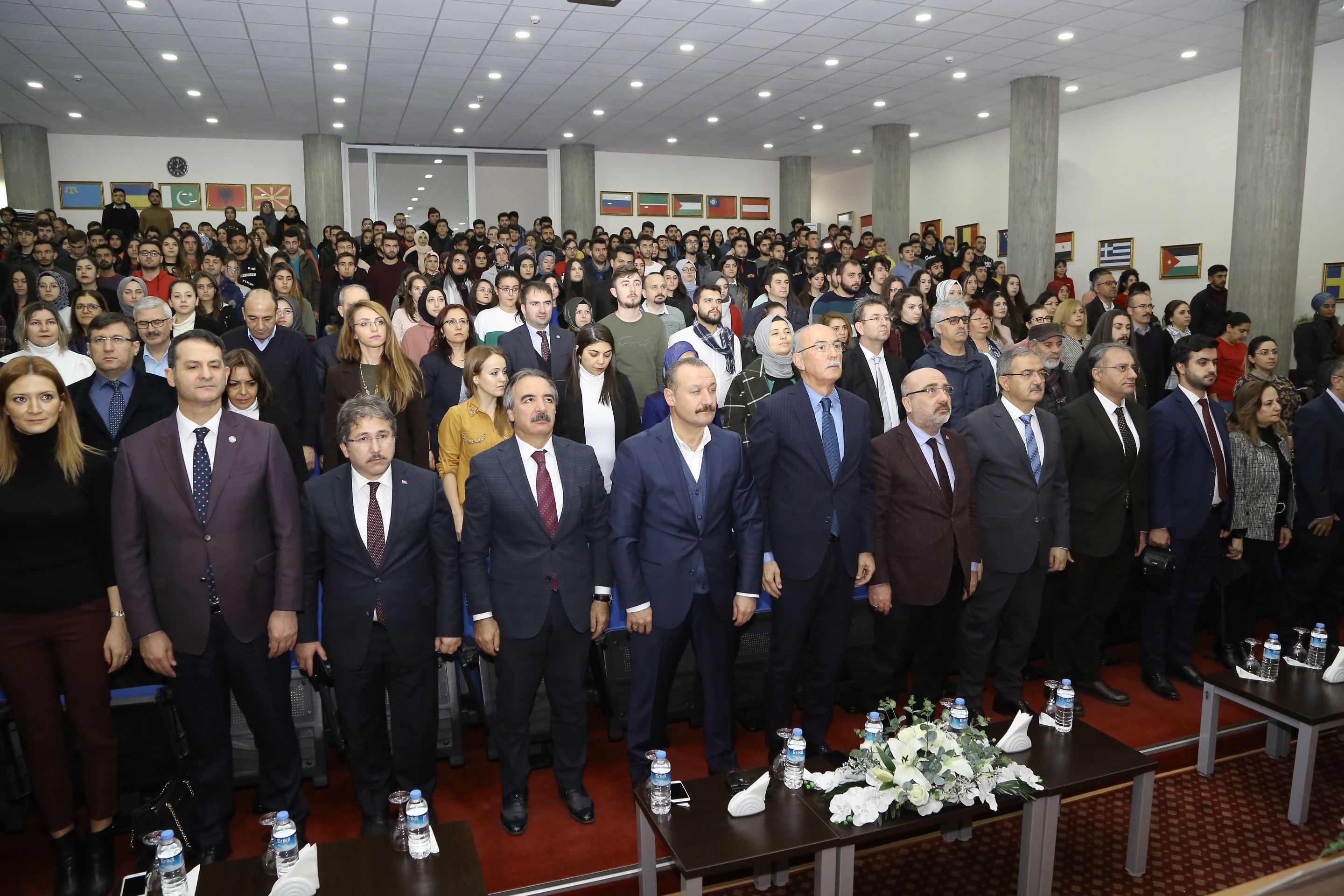 KAYÜ’de ‘Türk-İslam Medeniyetinin Dünya Medeniyetlerine Katkıları’ Konulu Panel Düzenlendi