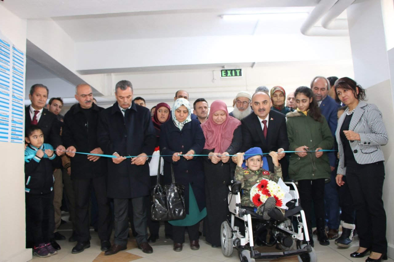 17 Aralık Şehitleri İlkokulu açılışında gözyaşları sel oldu