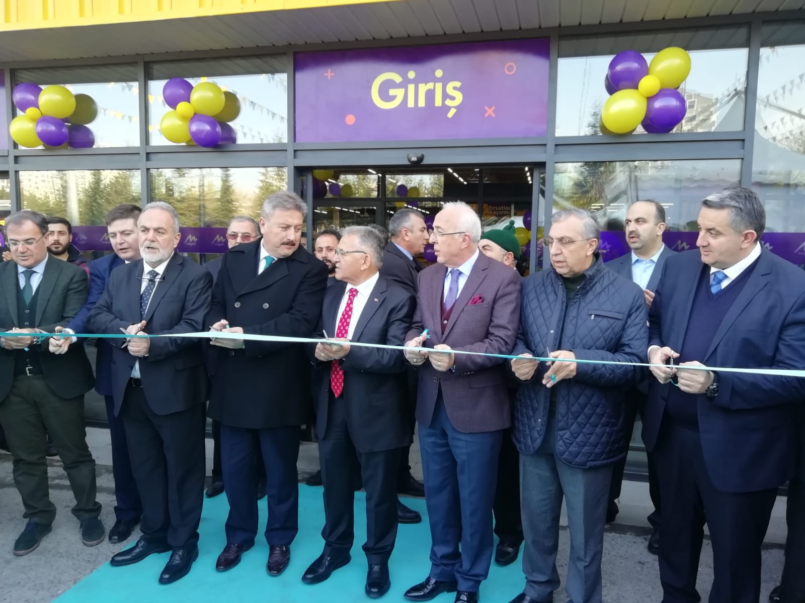 Migall Hypergross, Kayseri’de hizmet vermeye başladı