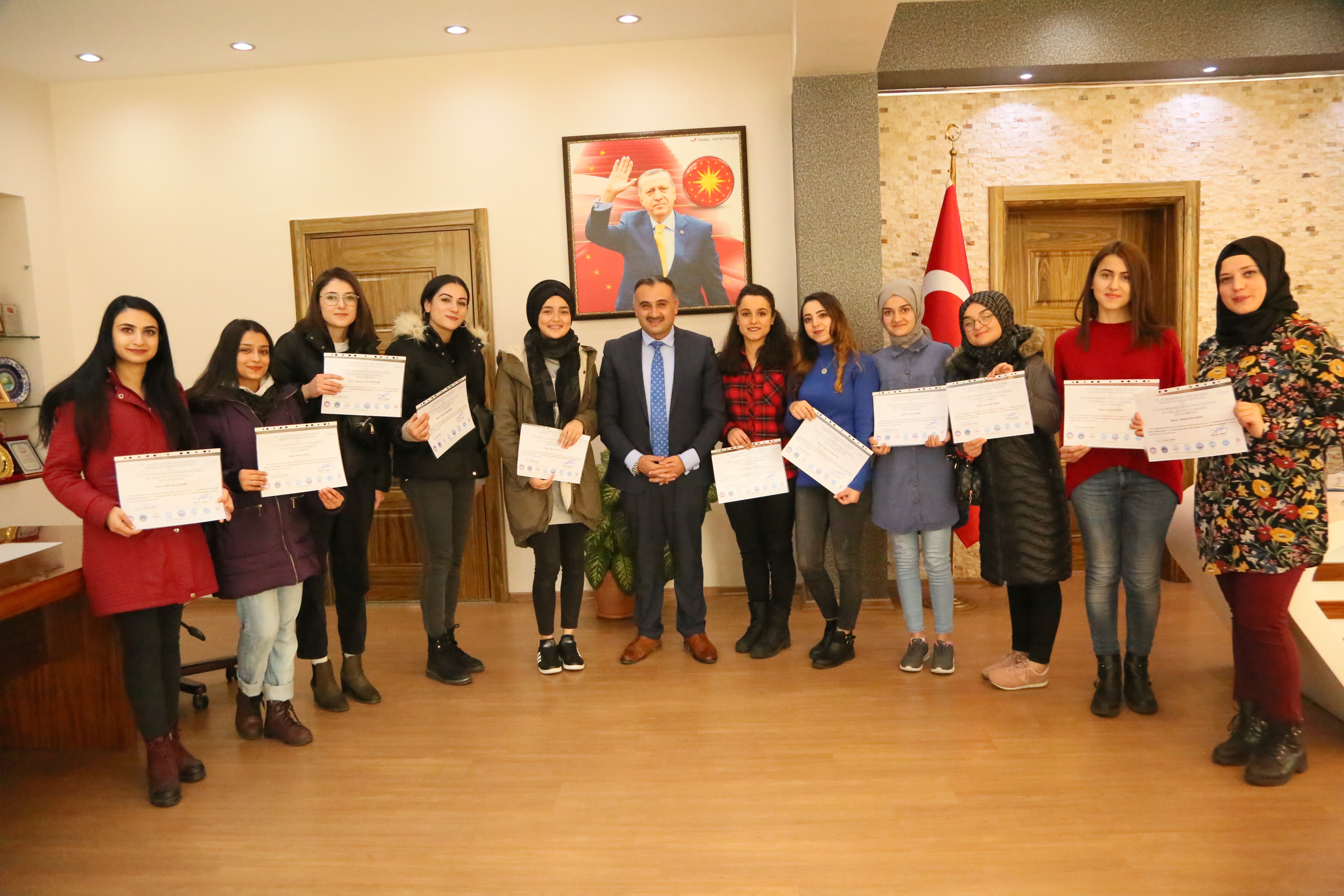KAYÜ öğrencilerinden Başkan Cabbar’a ziyaret
