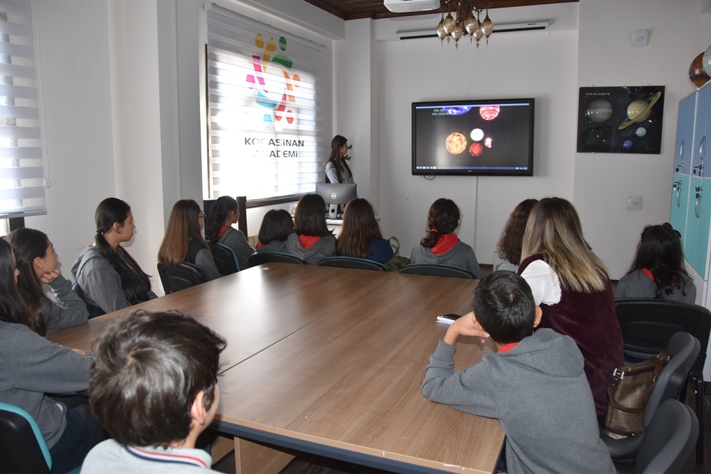 Kocasinanlı çocukların ufkunu açan gençlik merkezi ile hayaller gerçek oluyor