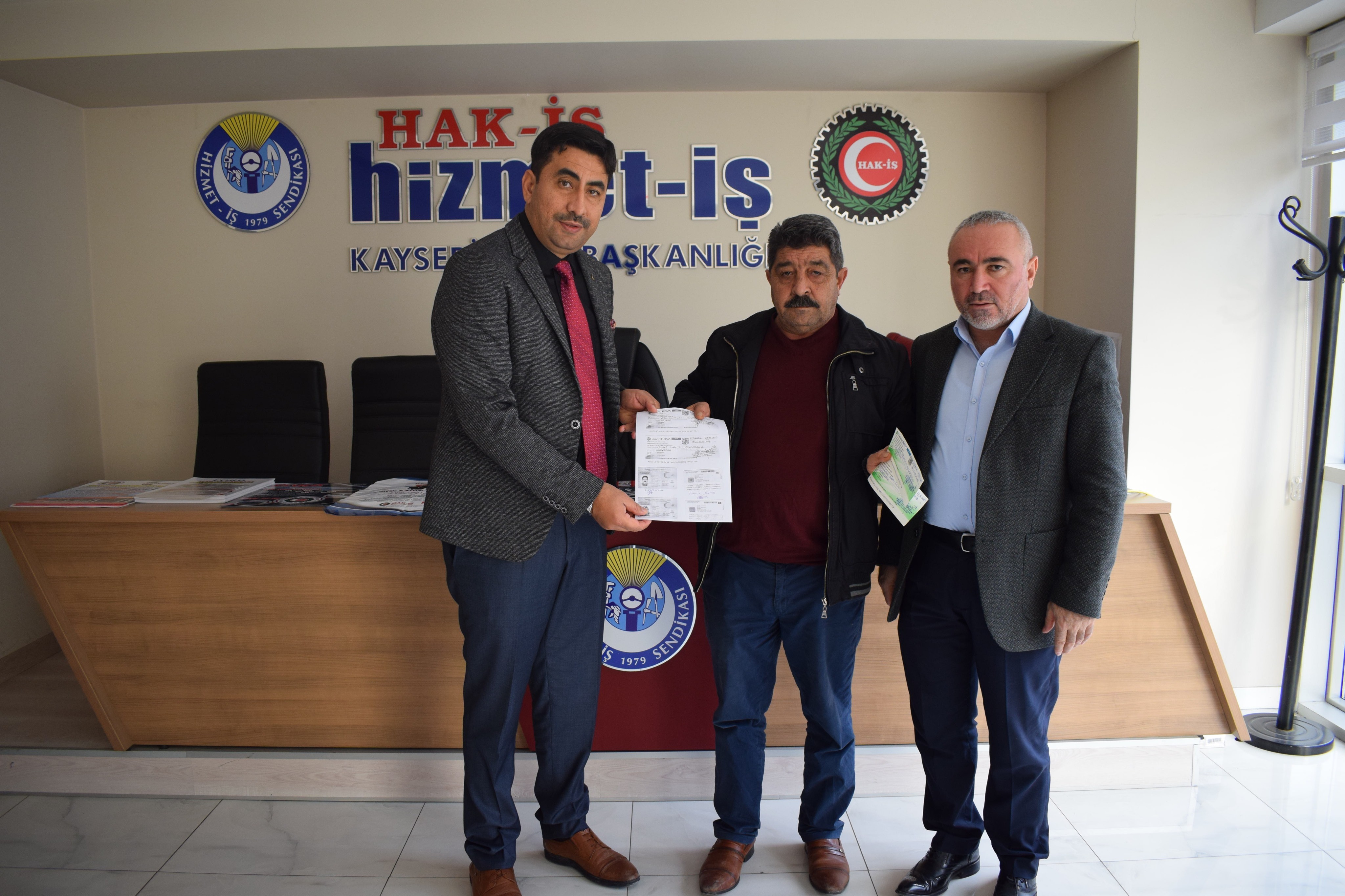 Hizmet-İş’ten bir anlamlı yardım daha