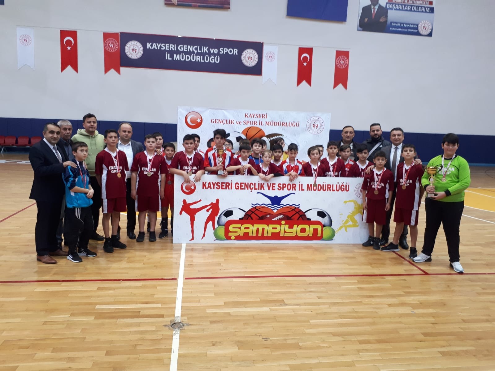 Okullar arası Küçükler Hentbol İl Birinciliği Müsabakaları Tamamlandı