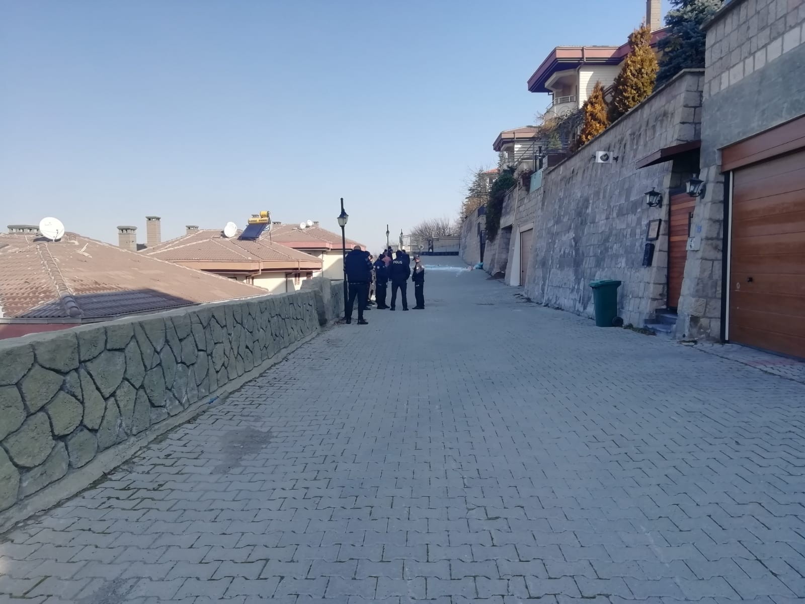 Psikolojik sorunları olan şahıs, polisi harekete geçirdi