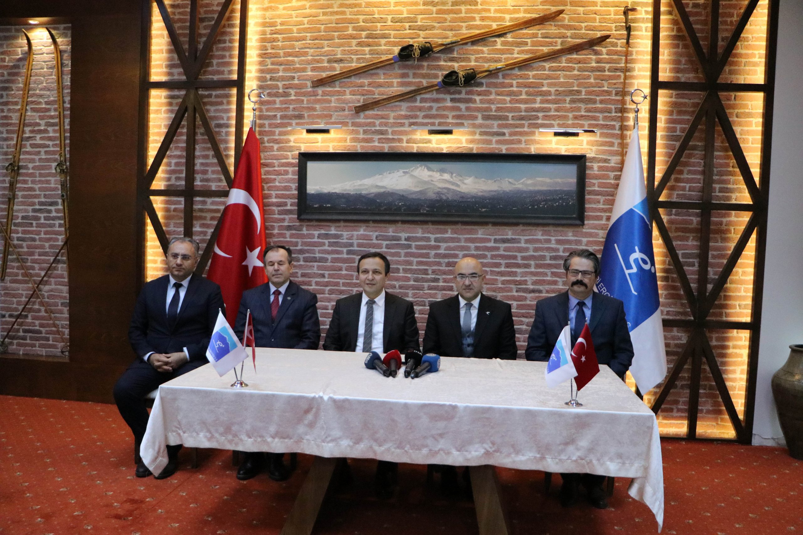 Erciyes’te turistlerin işini kolaylaştıracak protokol