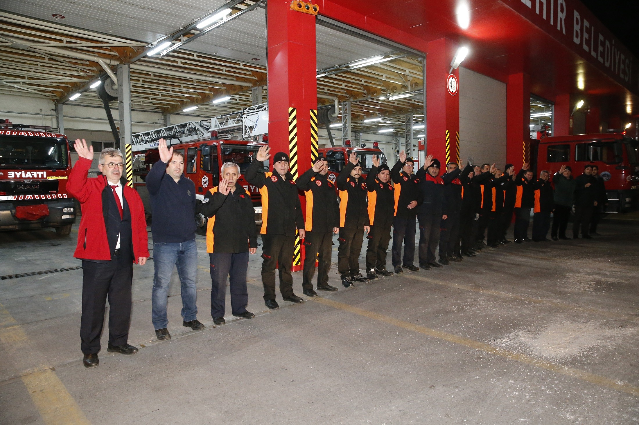 Başkan Büyükkılıç: “Yaraları birlikte saracağız”