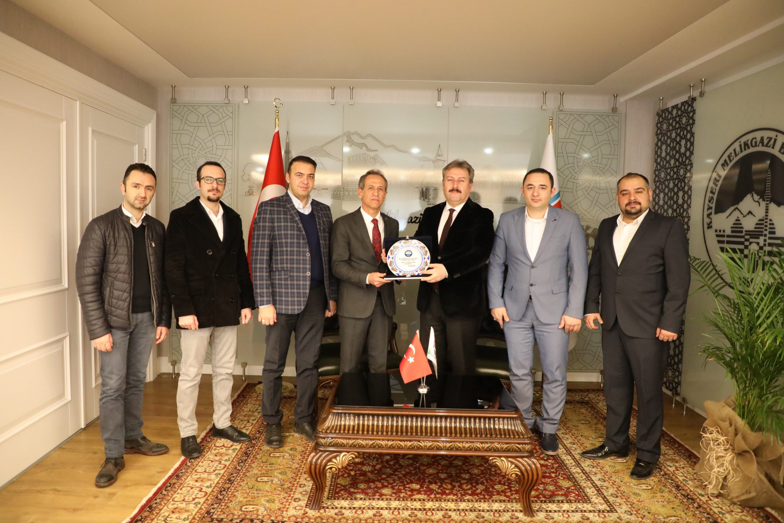 Başkan Palancıoğlu: “Esnaf masasısı esnaflara verdiğimiz önemin bir göstergesidir”