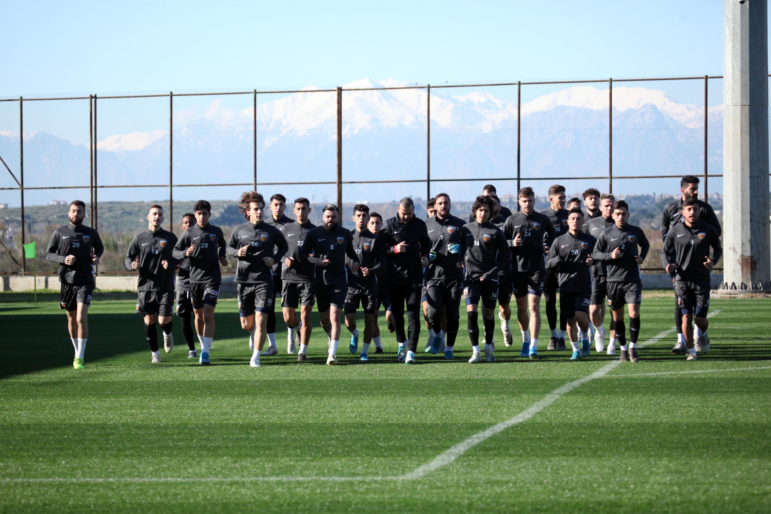 KAYSERİSPOR KAMPI BAŞLADI