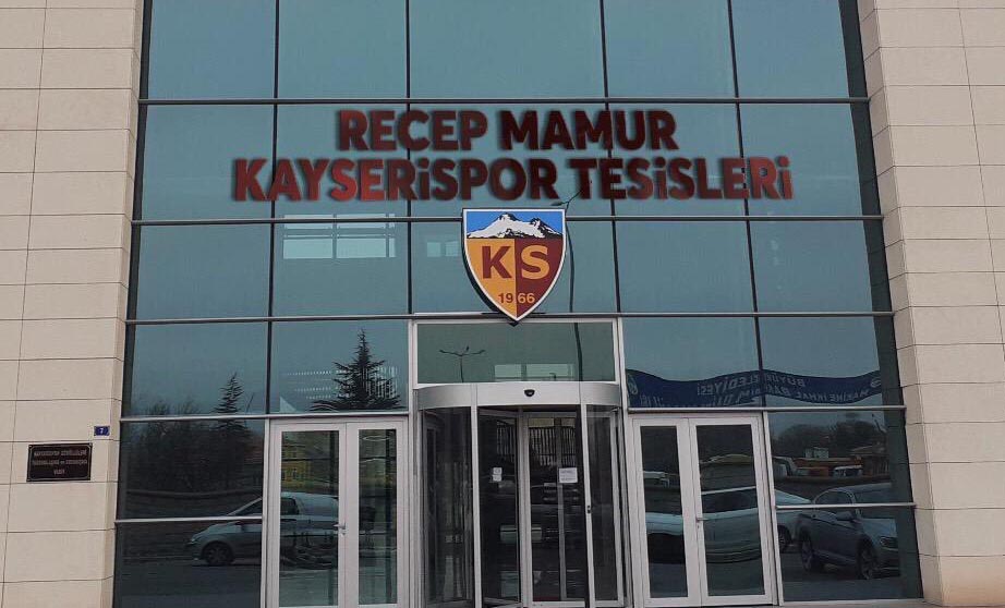 KAYSERİSPOR TESİSLERİNE RECEP MAMUR ADI VERİLDİ