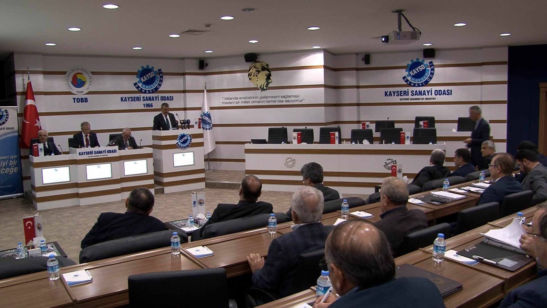 KAYSO Başkanı Büyüksimitci: “Bütün zorlukları aştığımız 2019 yılından sonra sanayicinin kötümser olmaya hakkı yok”