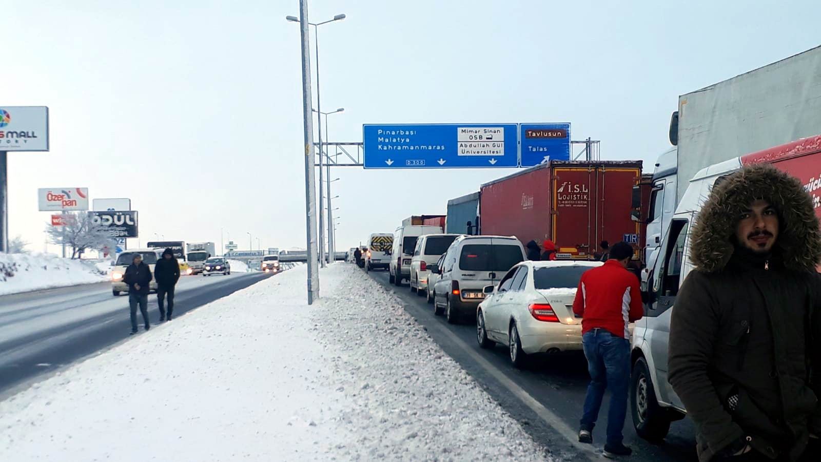Kayseri-Malatya karayolu ulaşıma kapandı