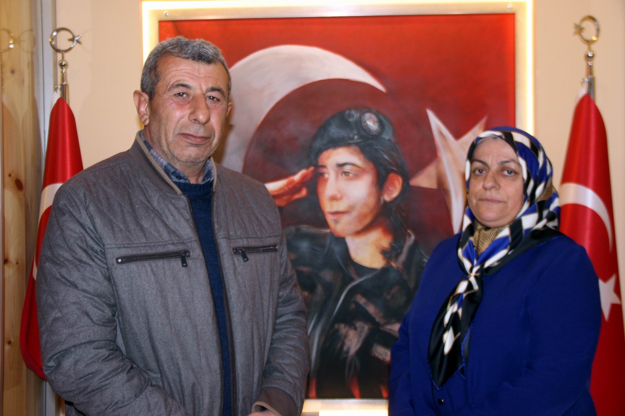 Şehit Cennet Yiğit’in ailesi devletten aldıkları evi depremzedeler için Kızılay’a bağışladı