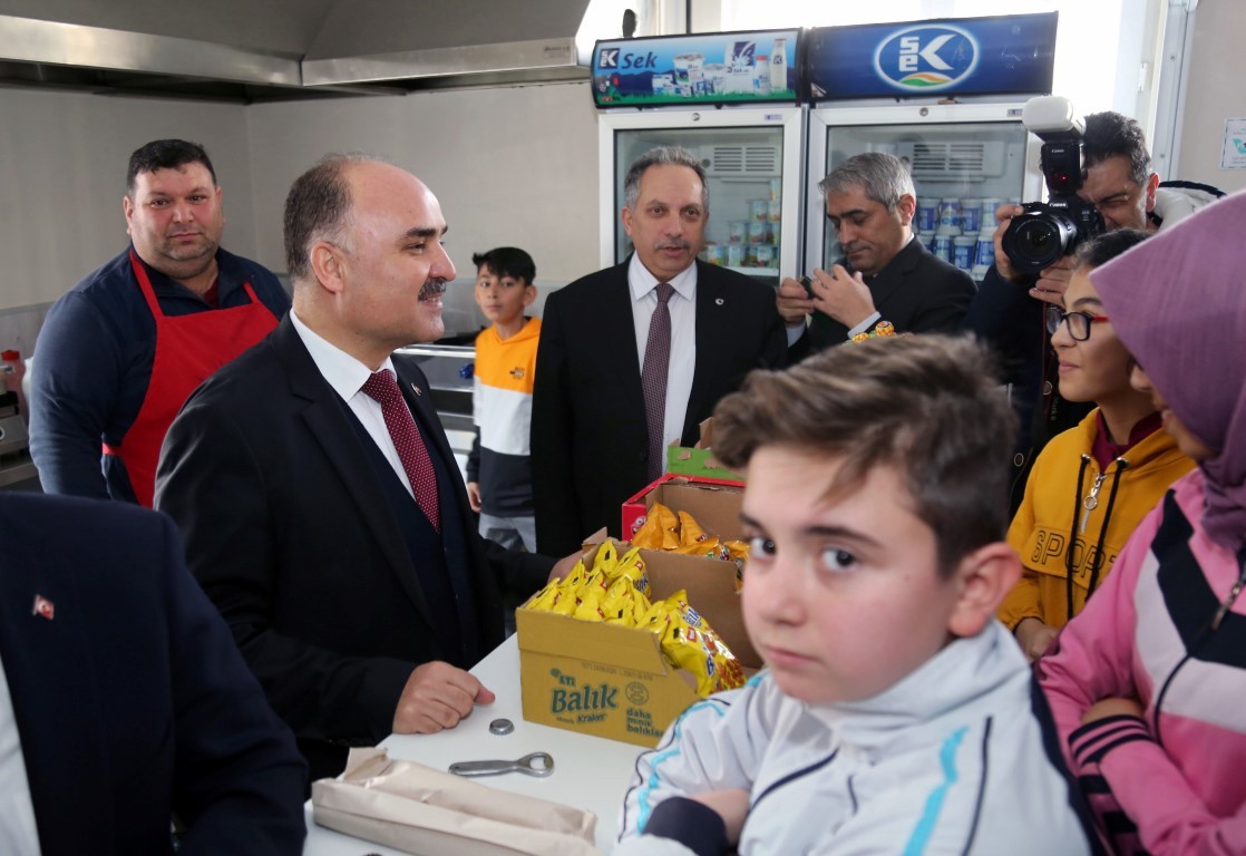 Vali Günaydın fırtınada zarar gören bölgeleri inceledi