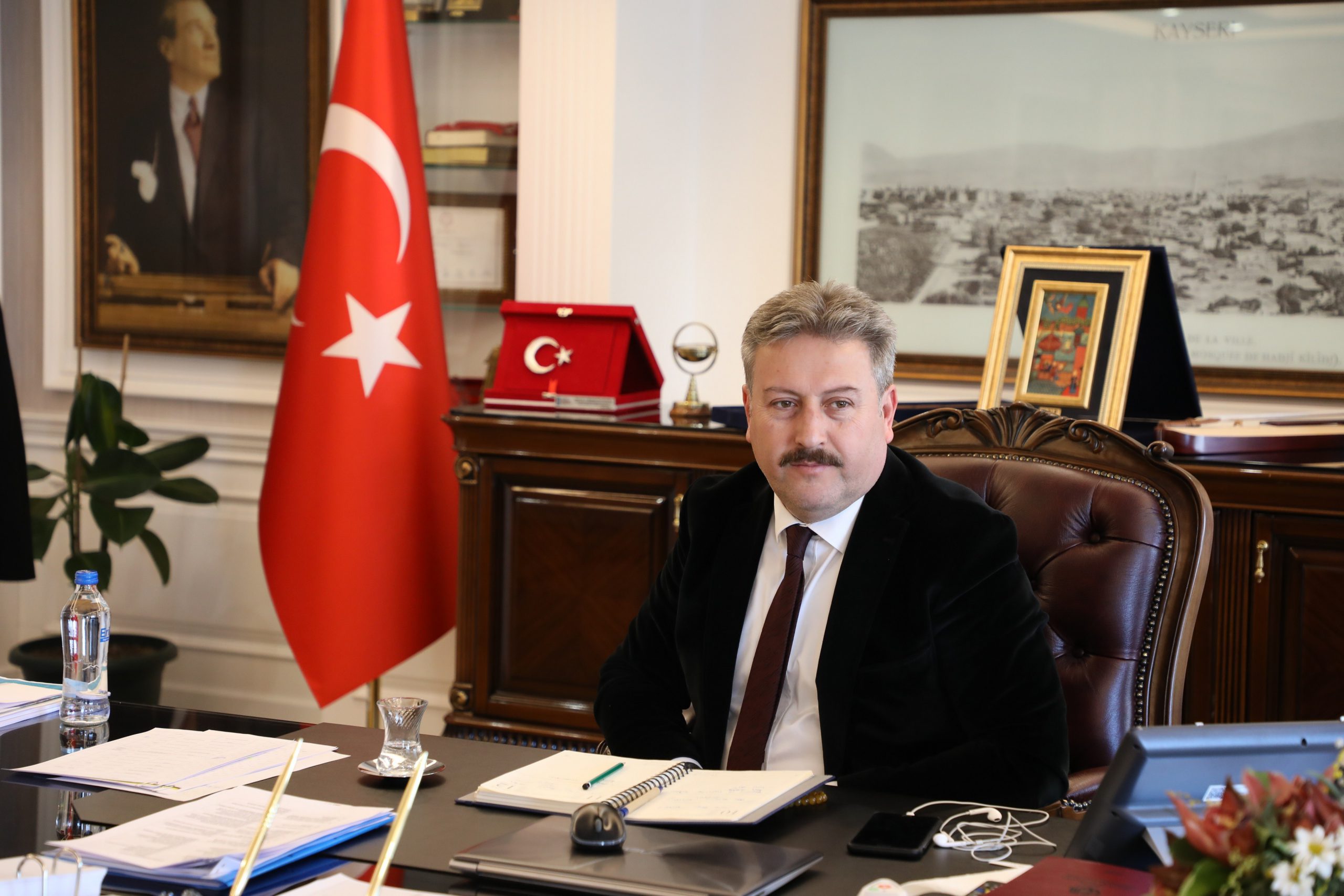 Dr. Palancıoğlu’ndan Hırka-ı Şerif Cami yapımına destek