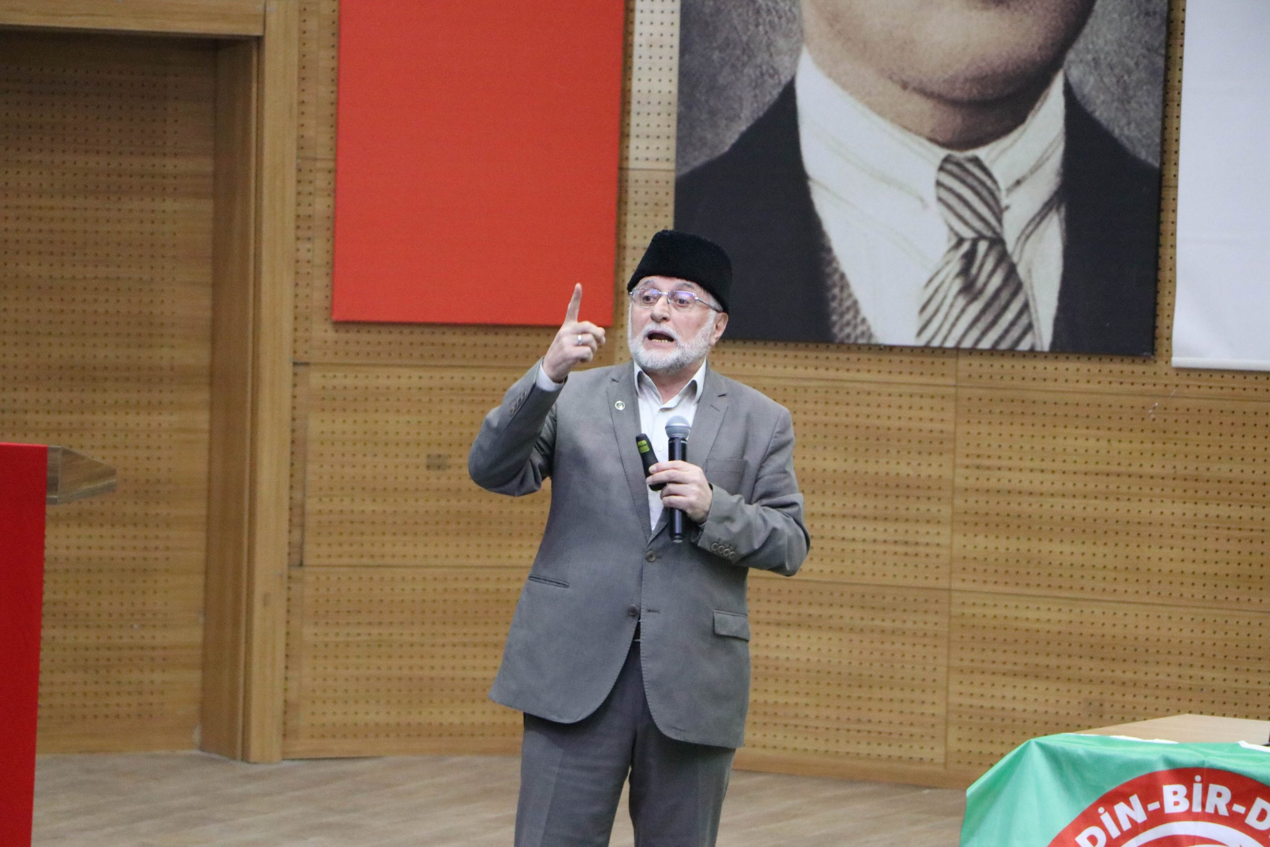 Necmettin Erbakan Kayseri’de anıldı