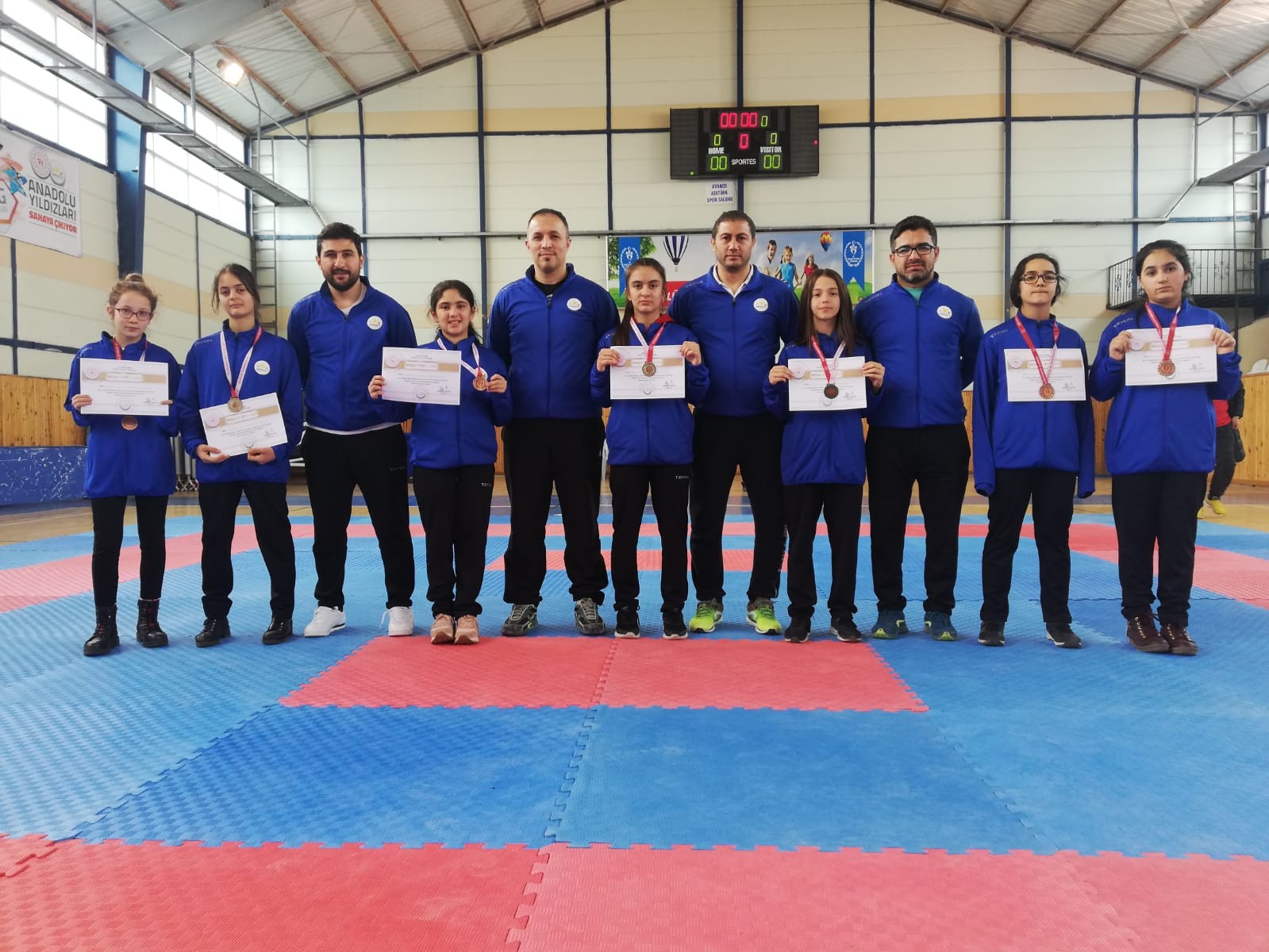 Analig’de karate takımları finale yükseldi