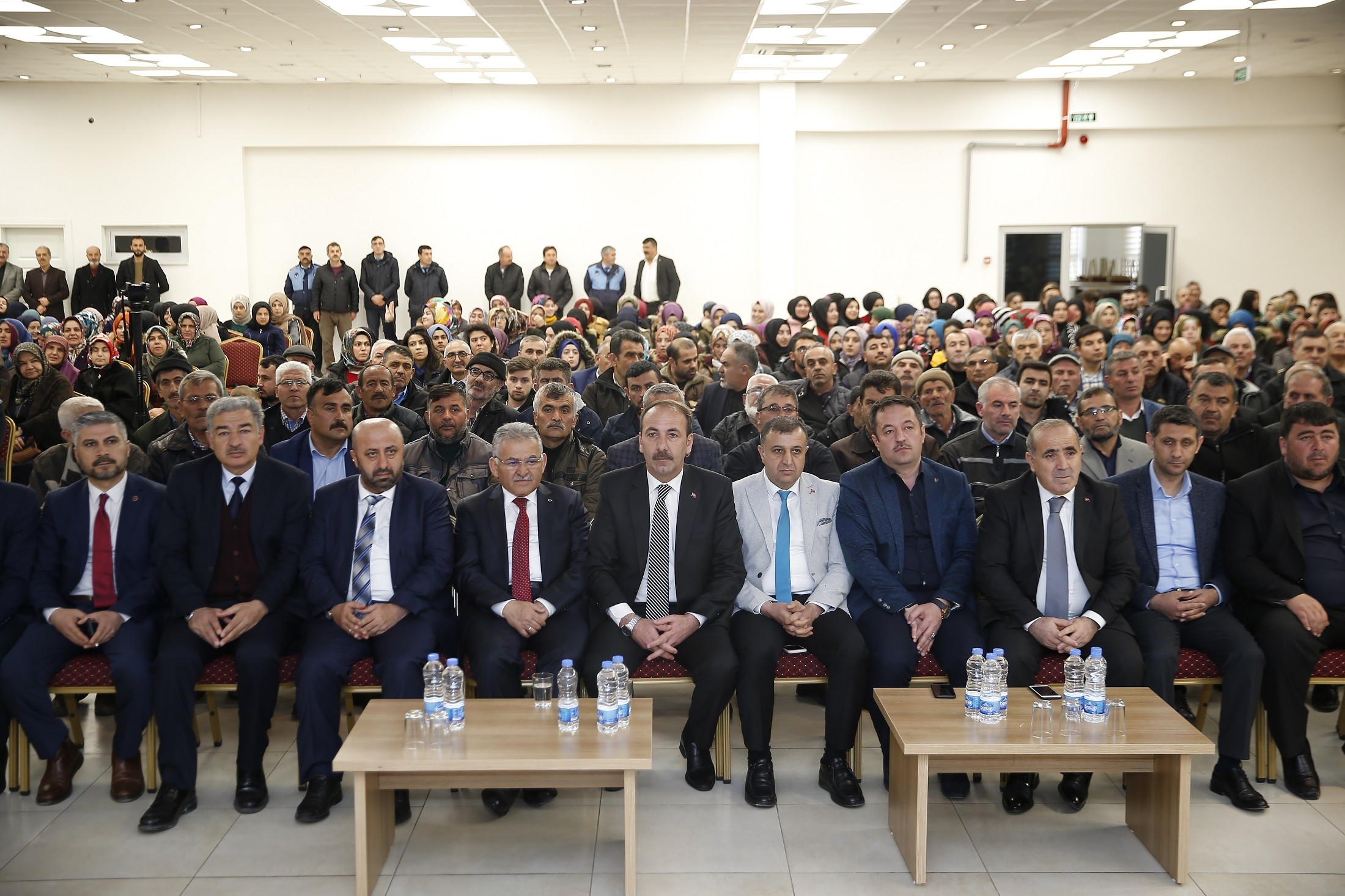 Büyükkılıç: “Hemşehrilerimize layık olmak için çalışıyoruz”