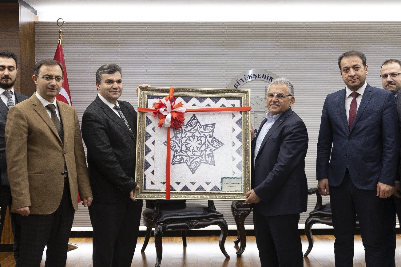 KAYMEK A.Ş.’den Başkan Büyükkılıç’a Tıp Bayramı ziyareti