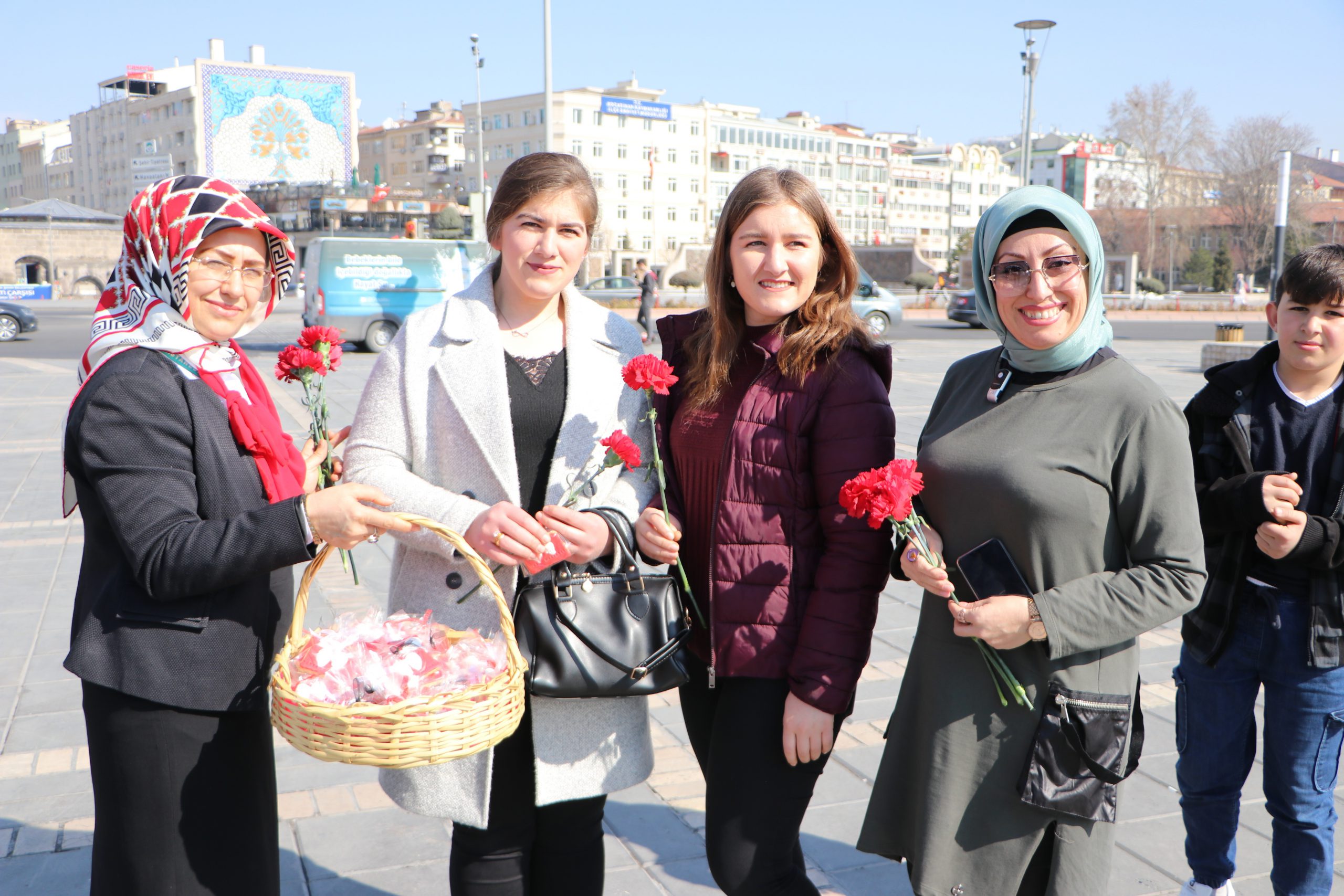 Dünyam Hastanesi ‘Kadınlar Günü’nü unutmadı