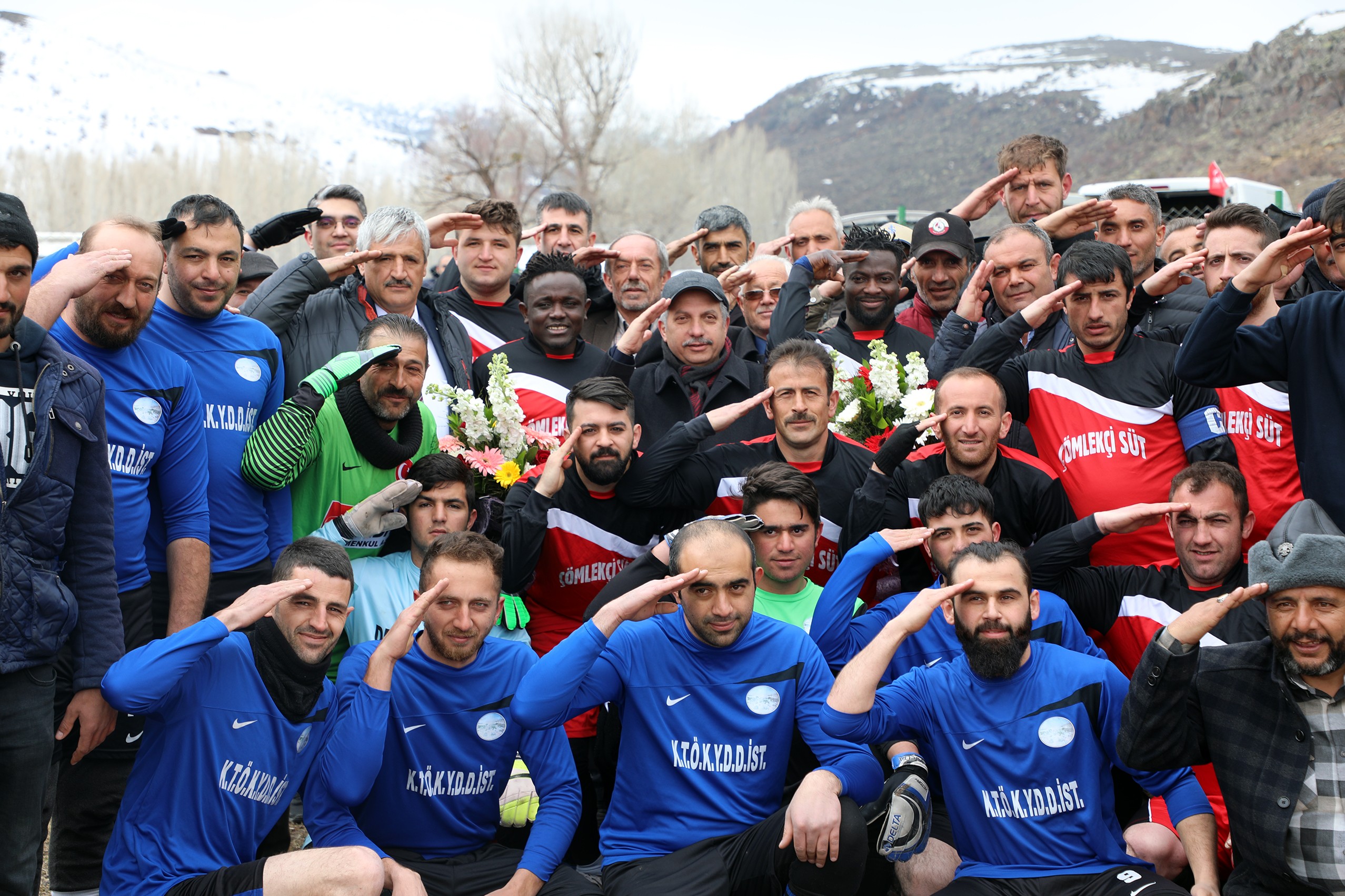 Goller şehitlere, selamlar askere